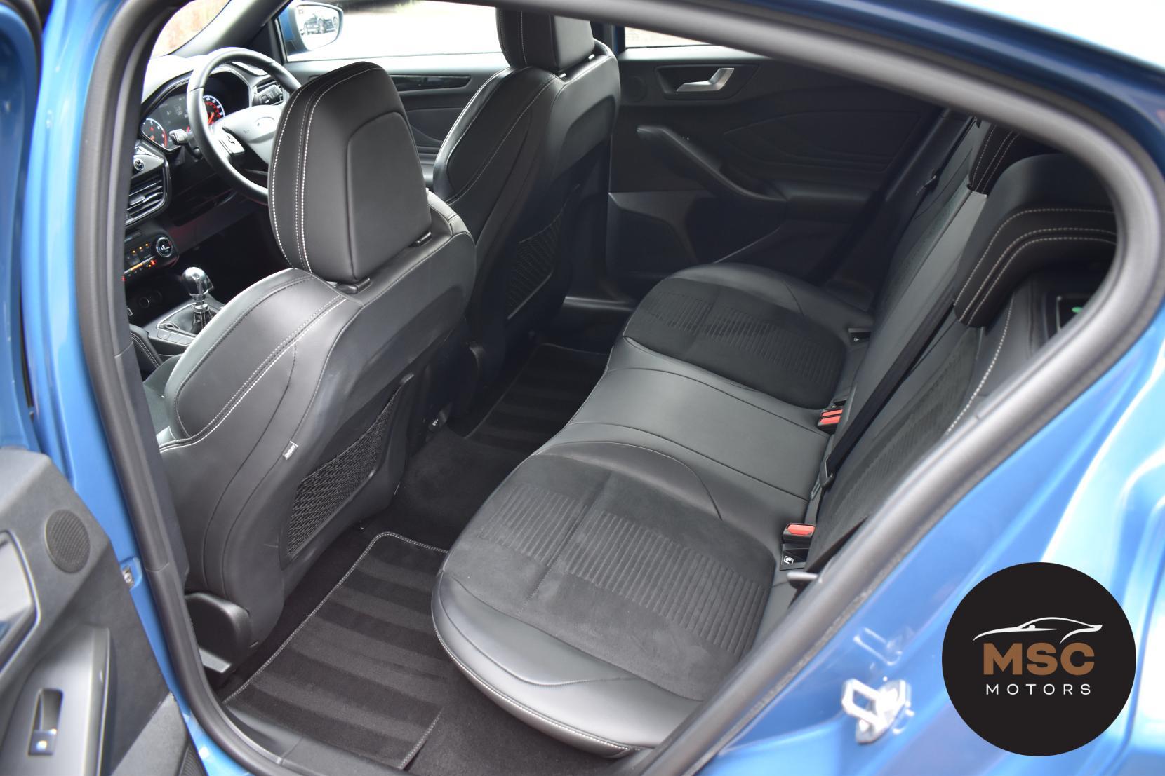 Ford Focus view 42