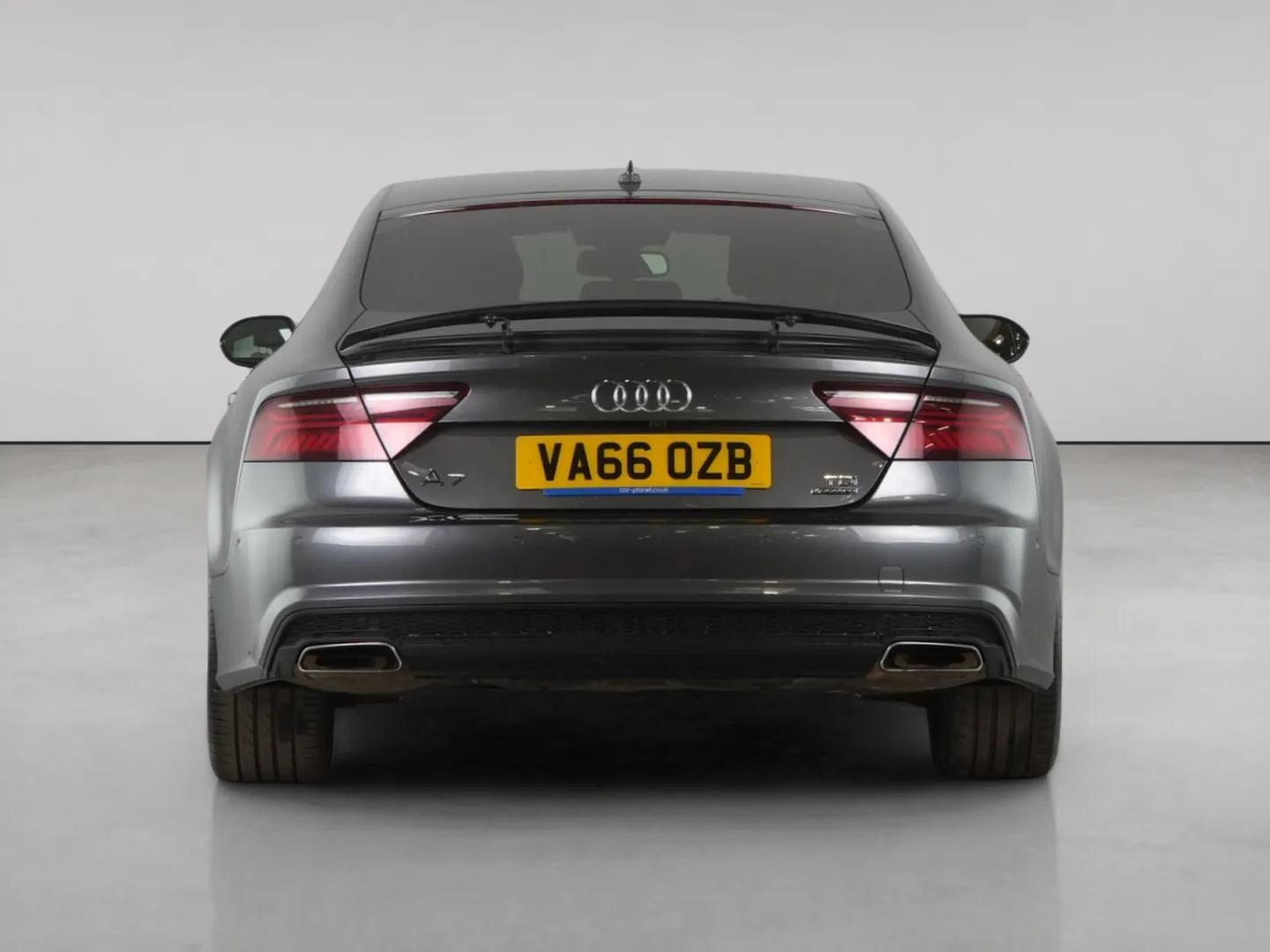 Audi A7 view 7