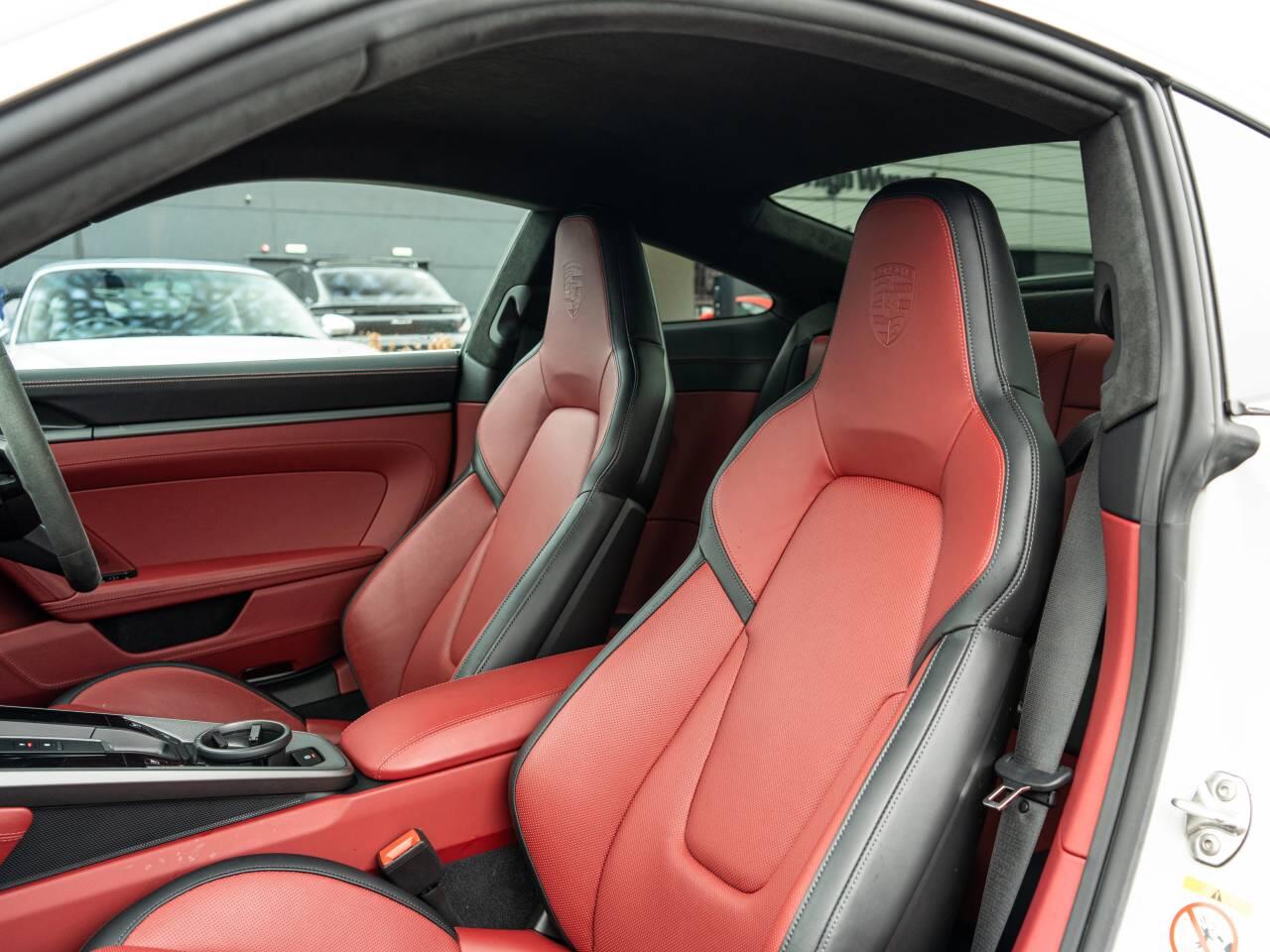 Porsche 911 view 48
