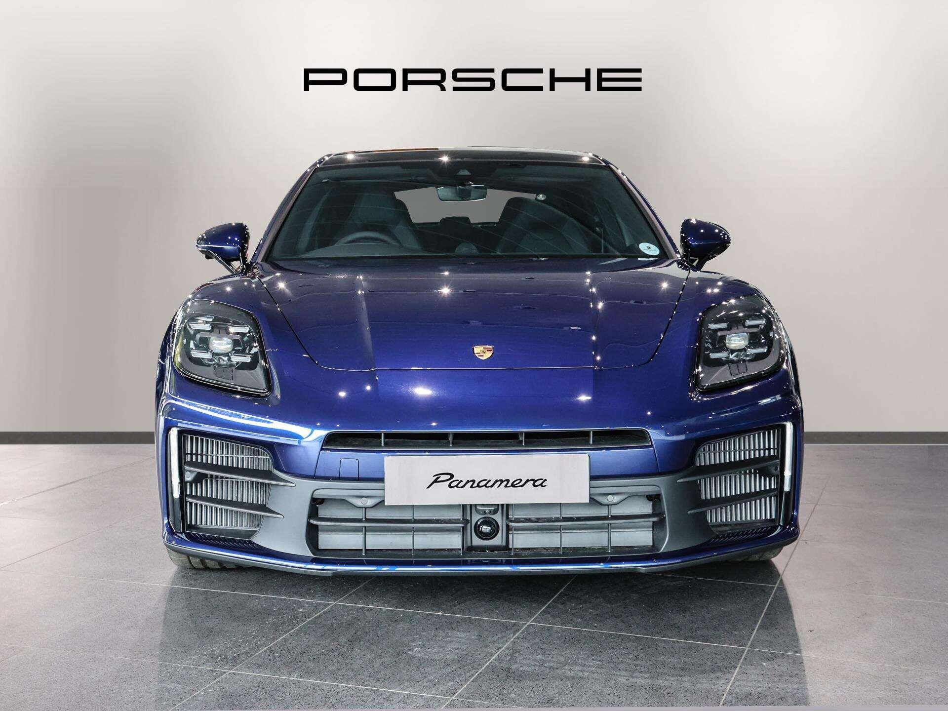Porsche Panamera view 7
