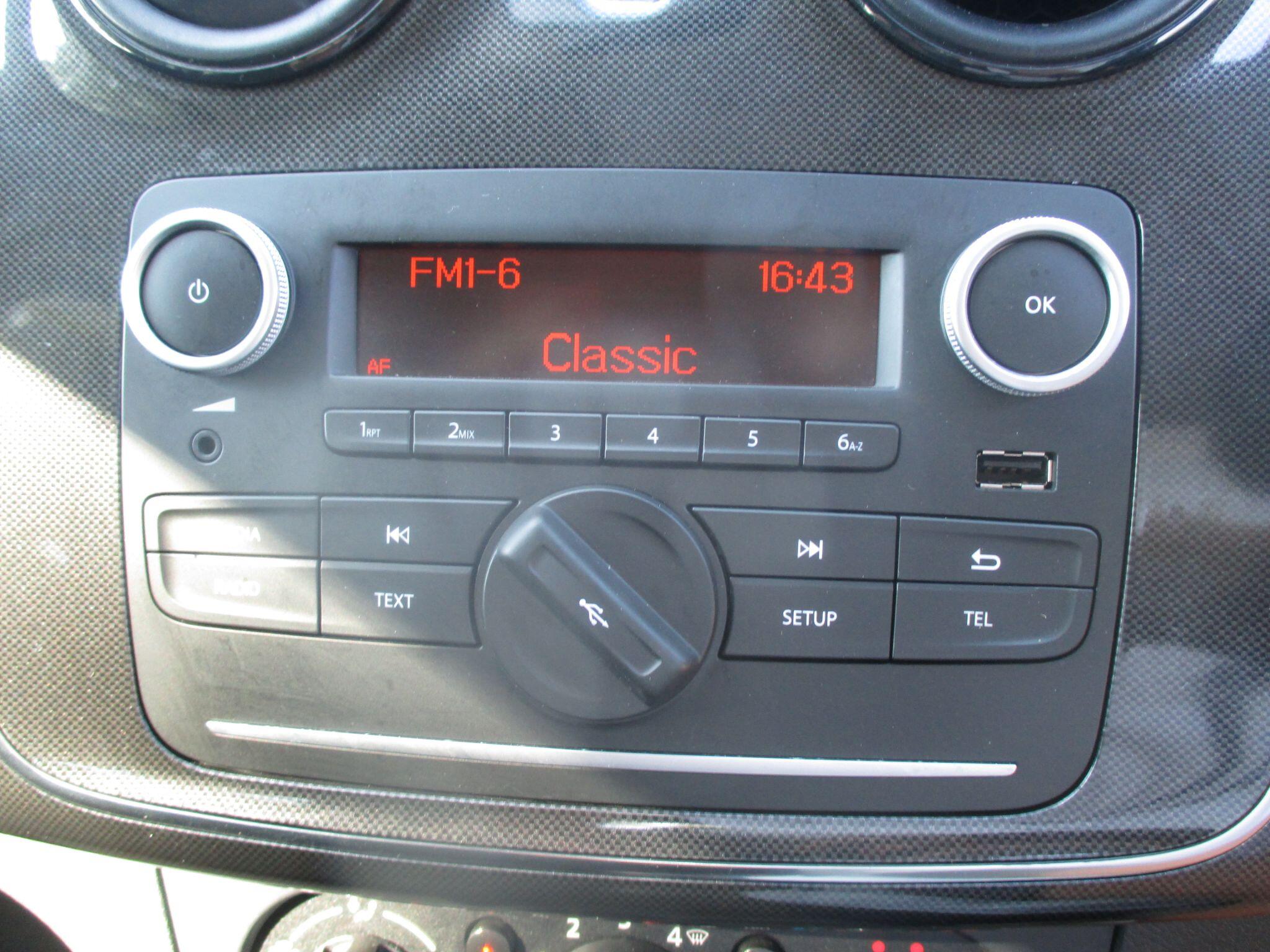 Dacia Sandero view 38