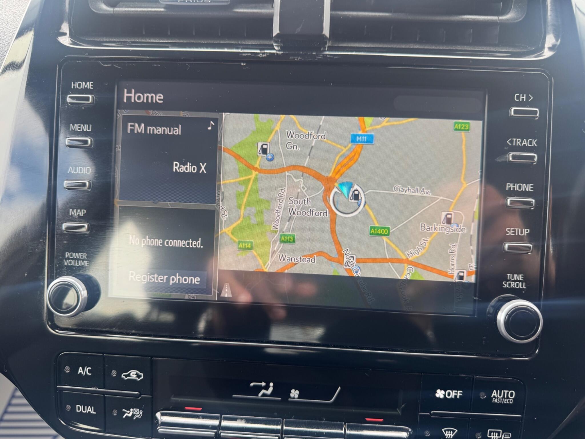 Toyota Prius view 16