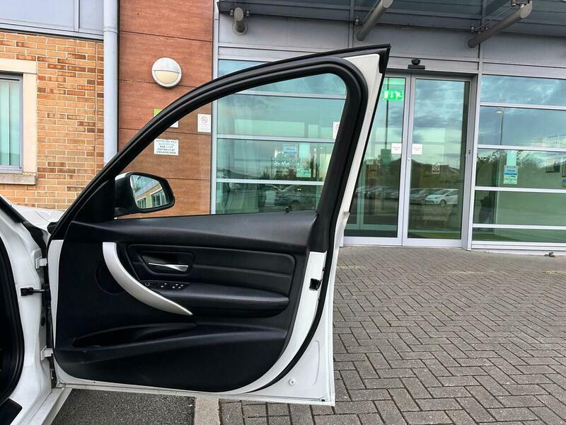 2014 BMW 3 Series 2.0 320d ED EfficientDynamics Business Auto Euro 5 (s/s) 4dr • 90,200 miles image 17