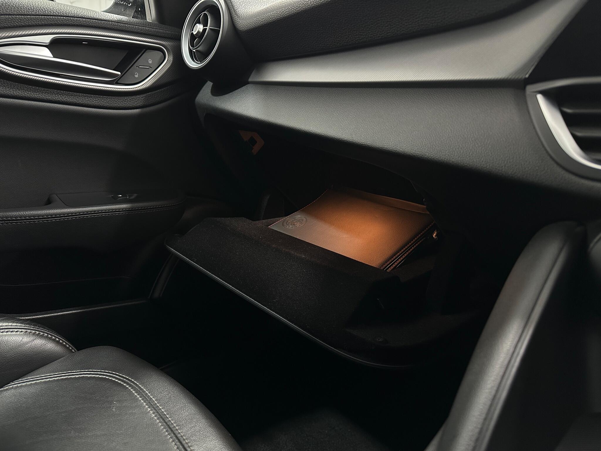 Alfa Romeo Giulia view 27