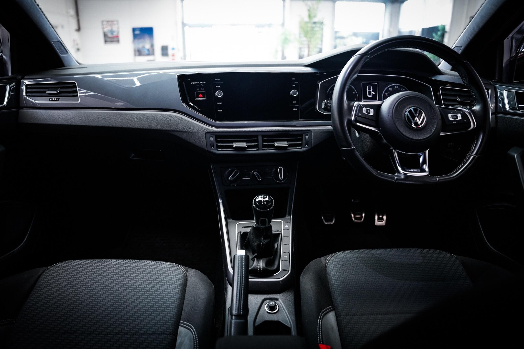 Volkswagen Polo view 21