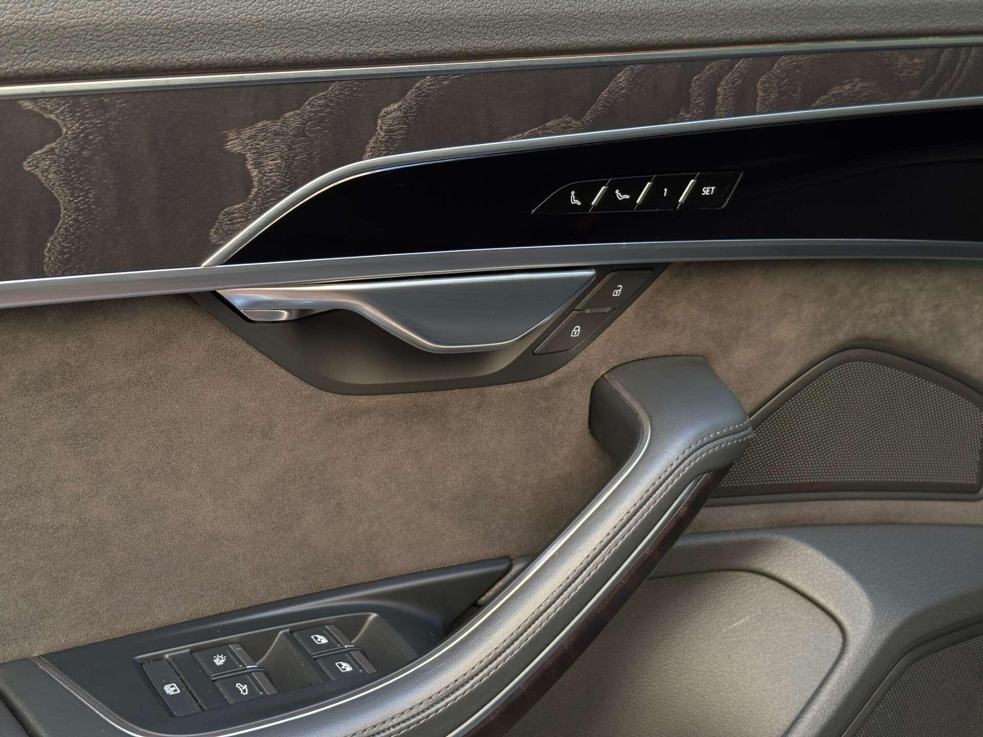 Audi A8 view 65