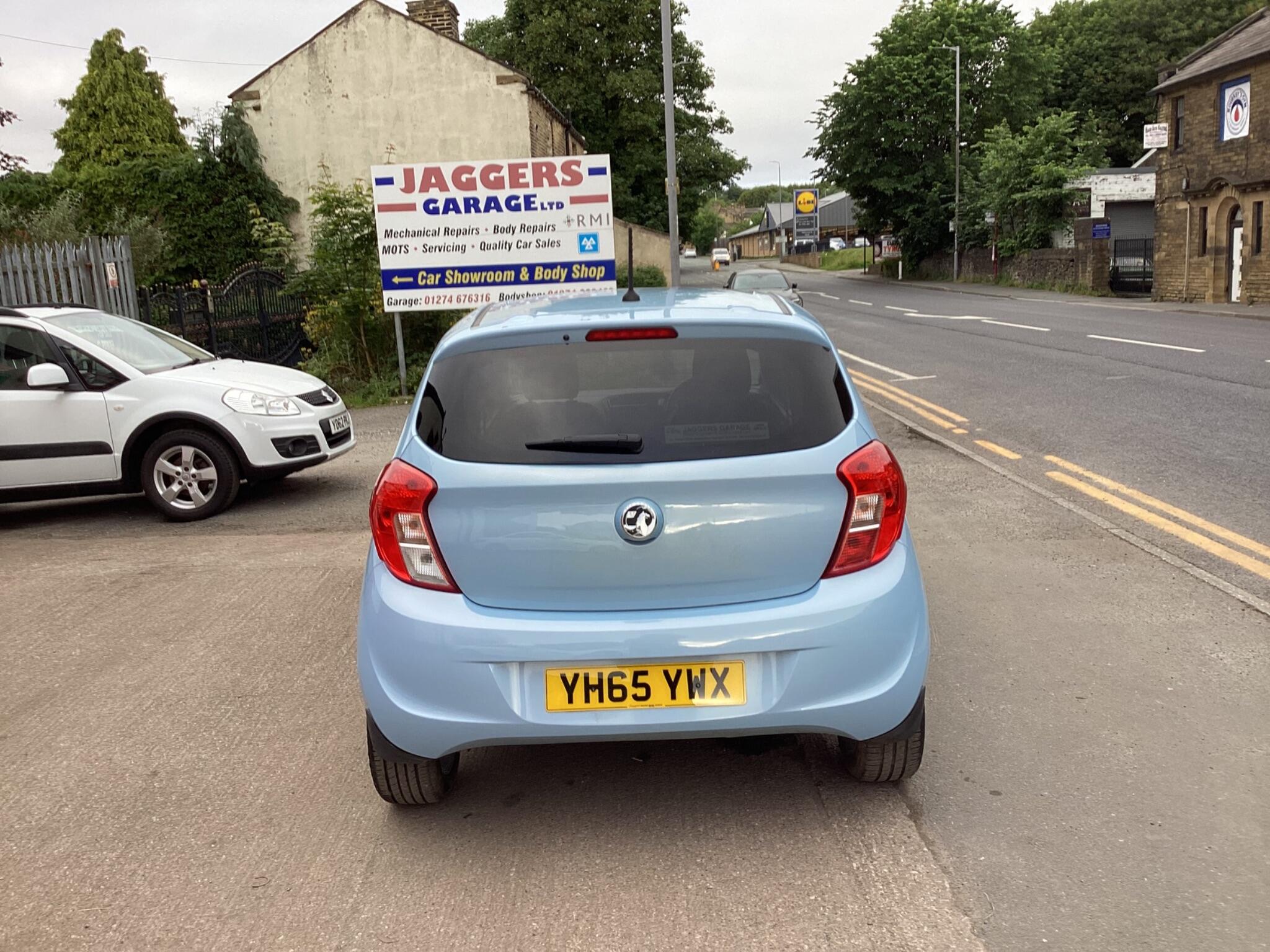 Vauxhall Viva view 9