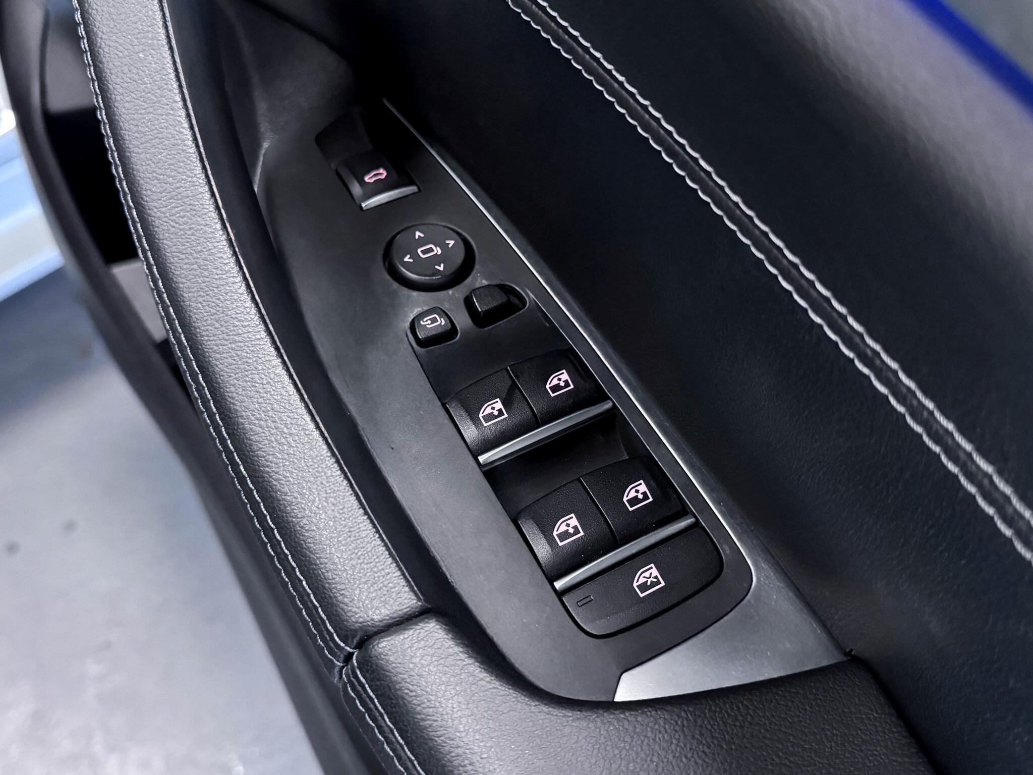 BMW X4 view 23