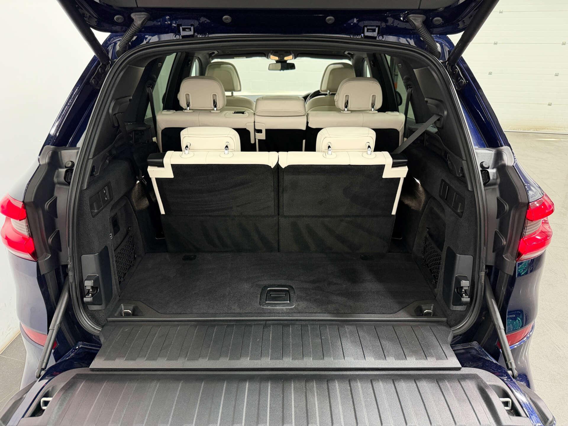BMW X5 view 29