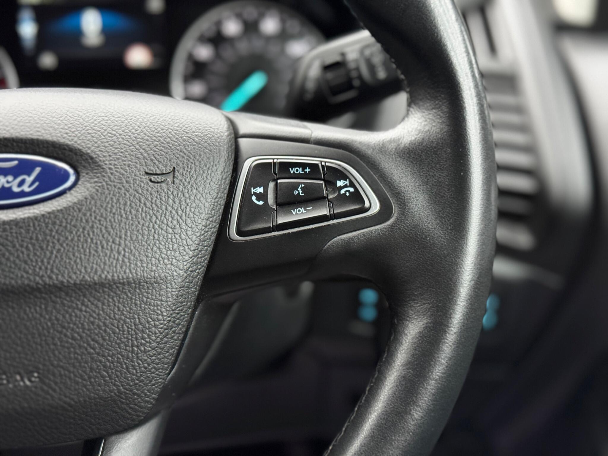 Ford EcoSport view 21