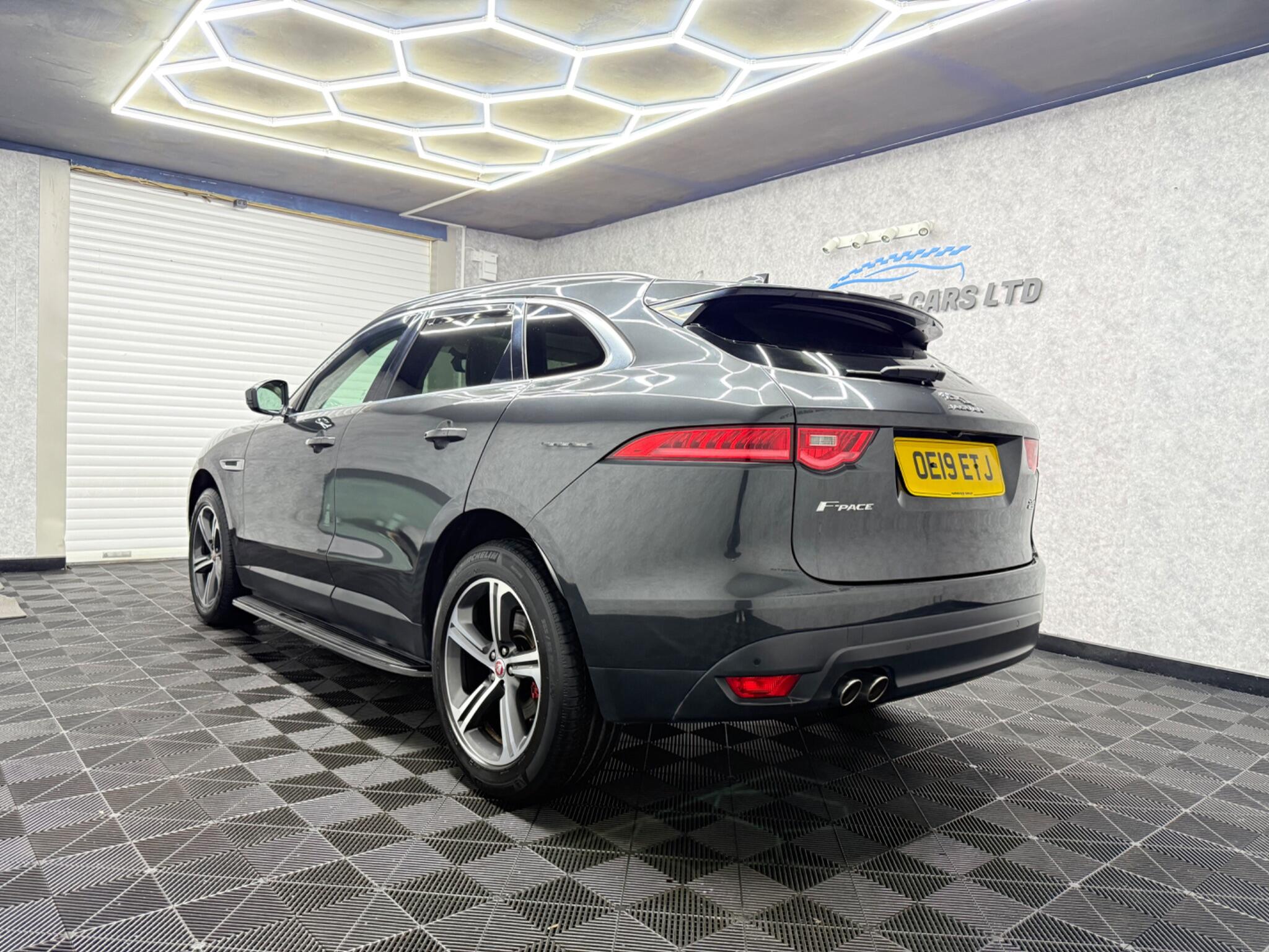 Jaguar F-Pace view 6
