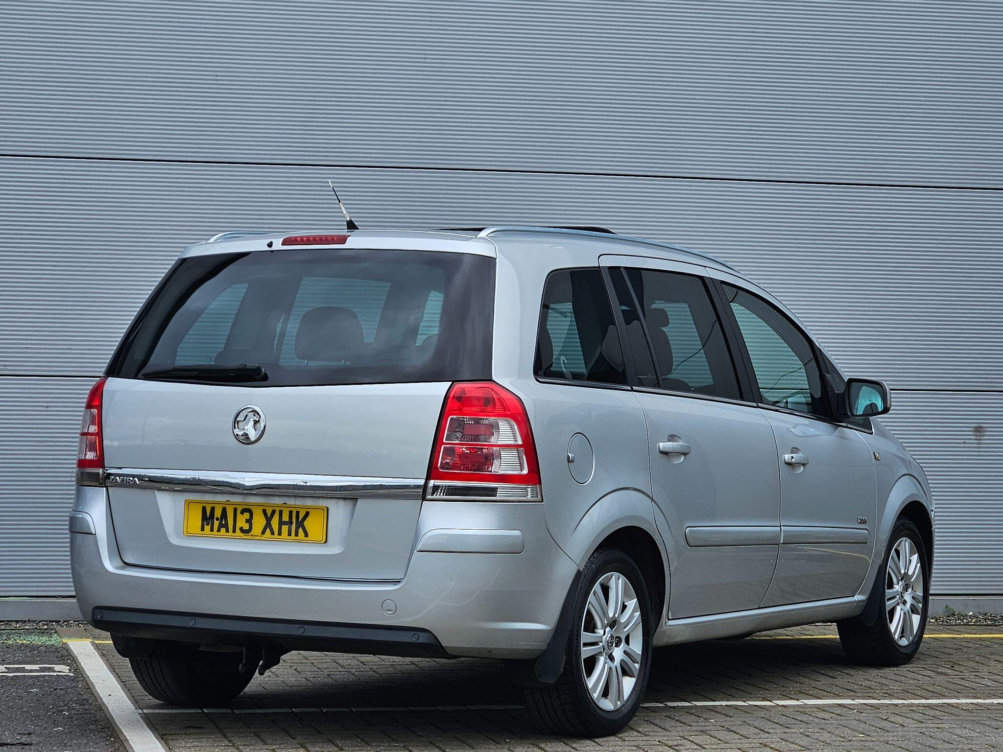 Vauxhall Zafira view 7