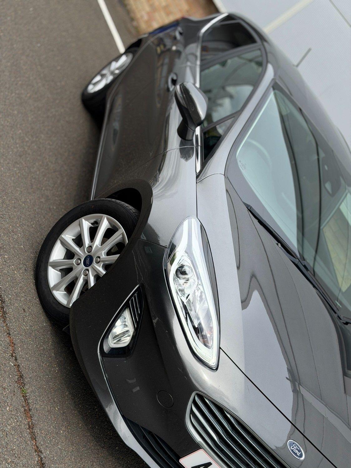 Ford Fiesta view 53