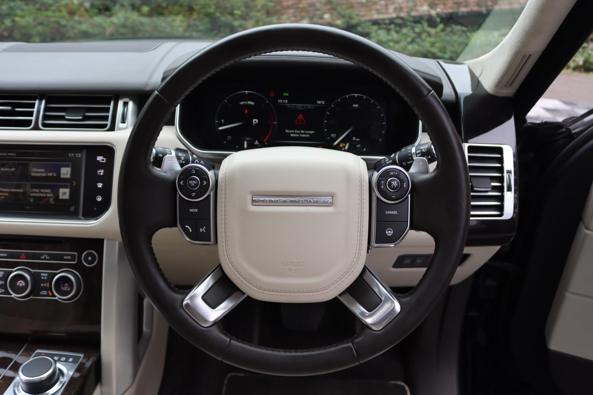 Land Rover Range Rover view 81