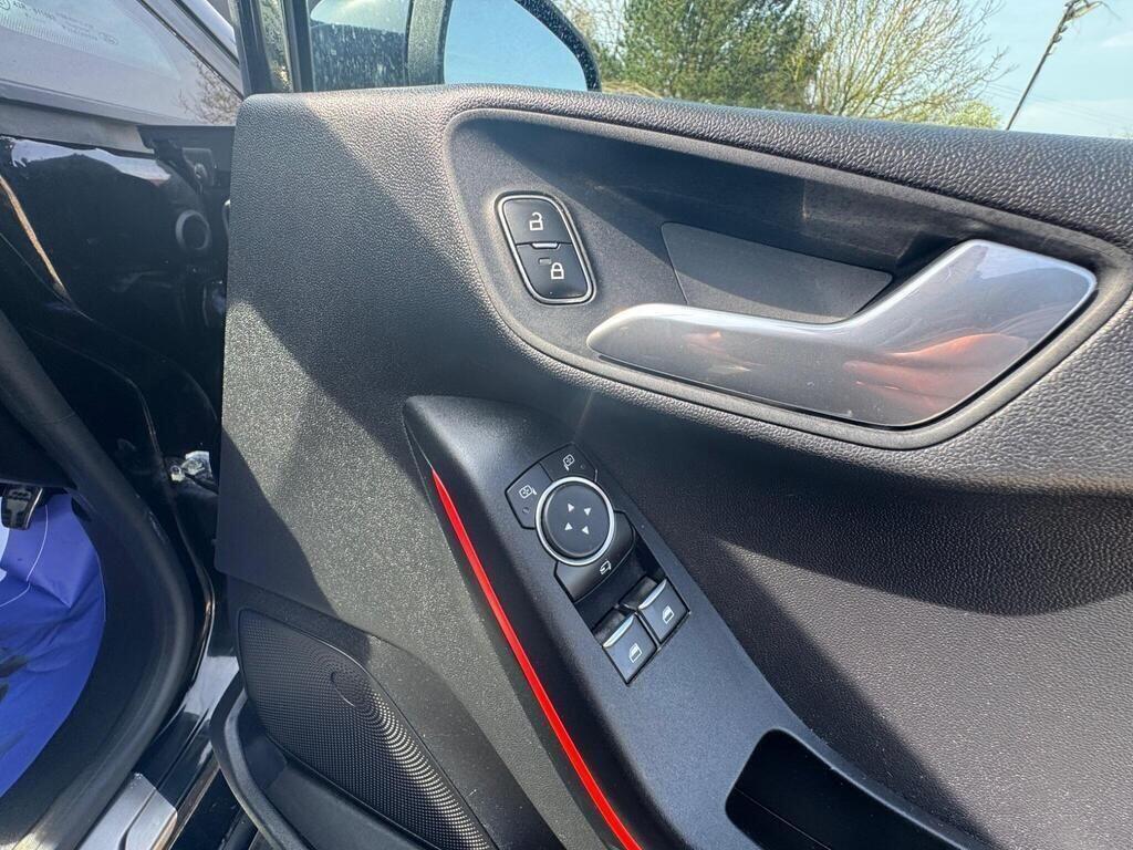 Ford Fiesta view 29
