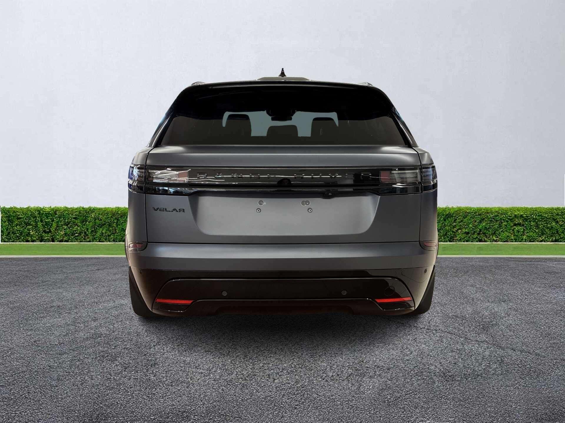 Land Rover Range Rover Velar view 6