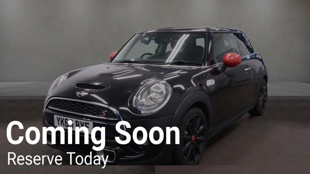 Mini Cooper view 2