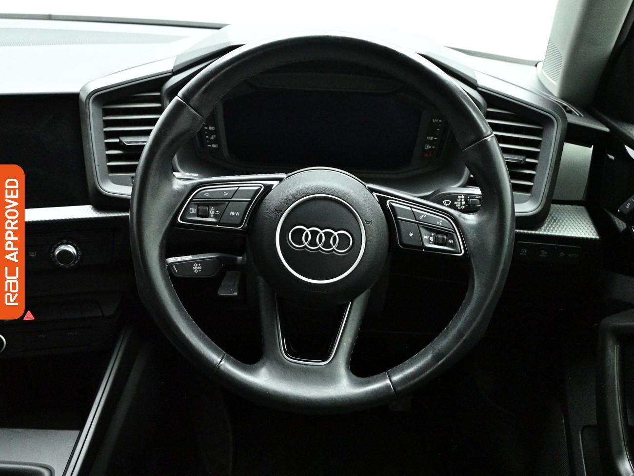 Audi A1 view 9