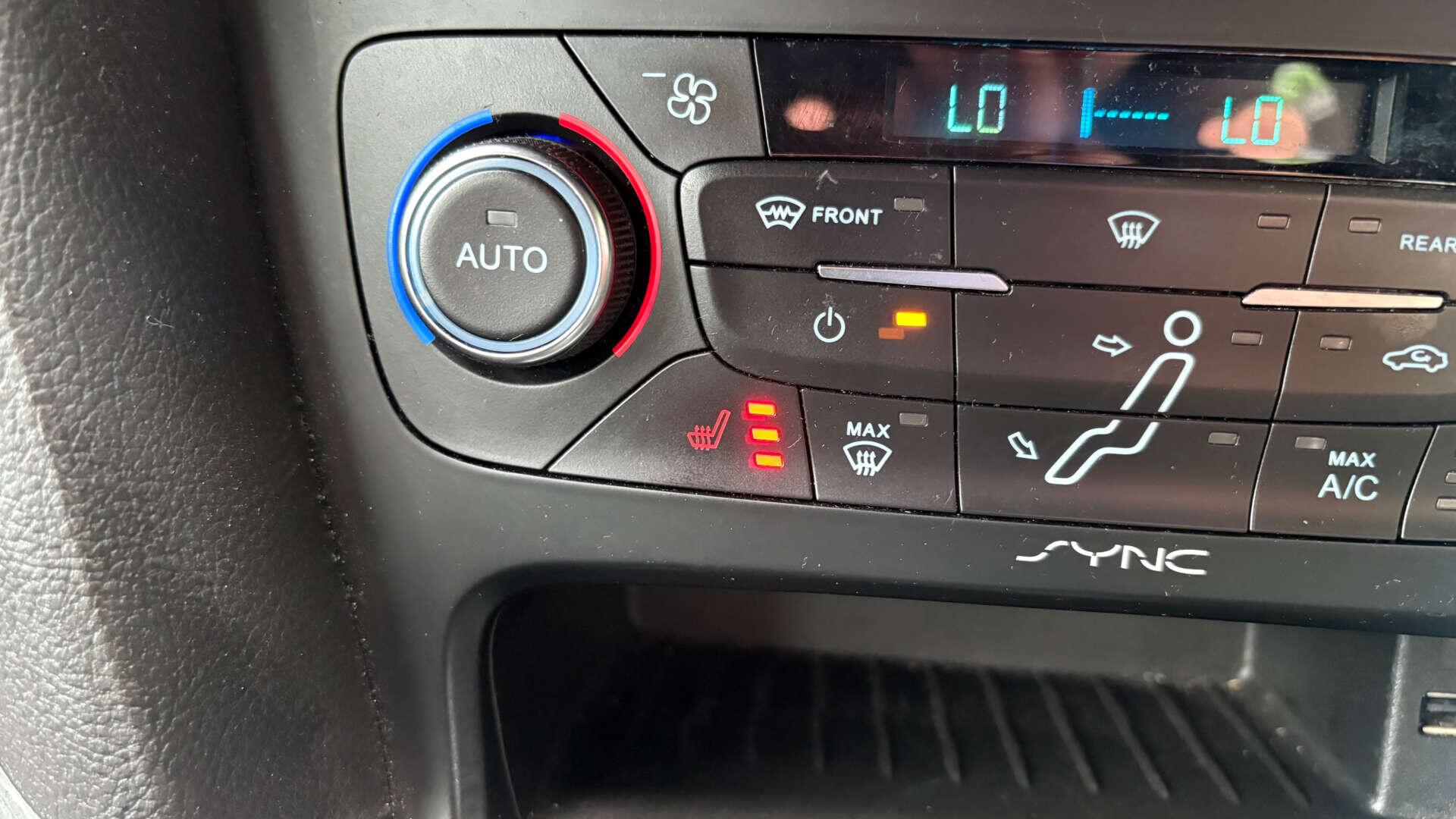 Ford Focus view 4