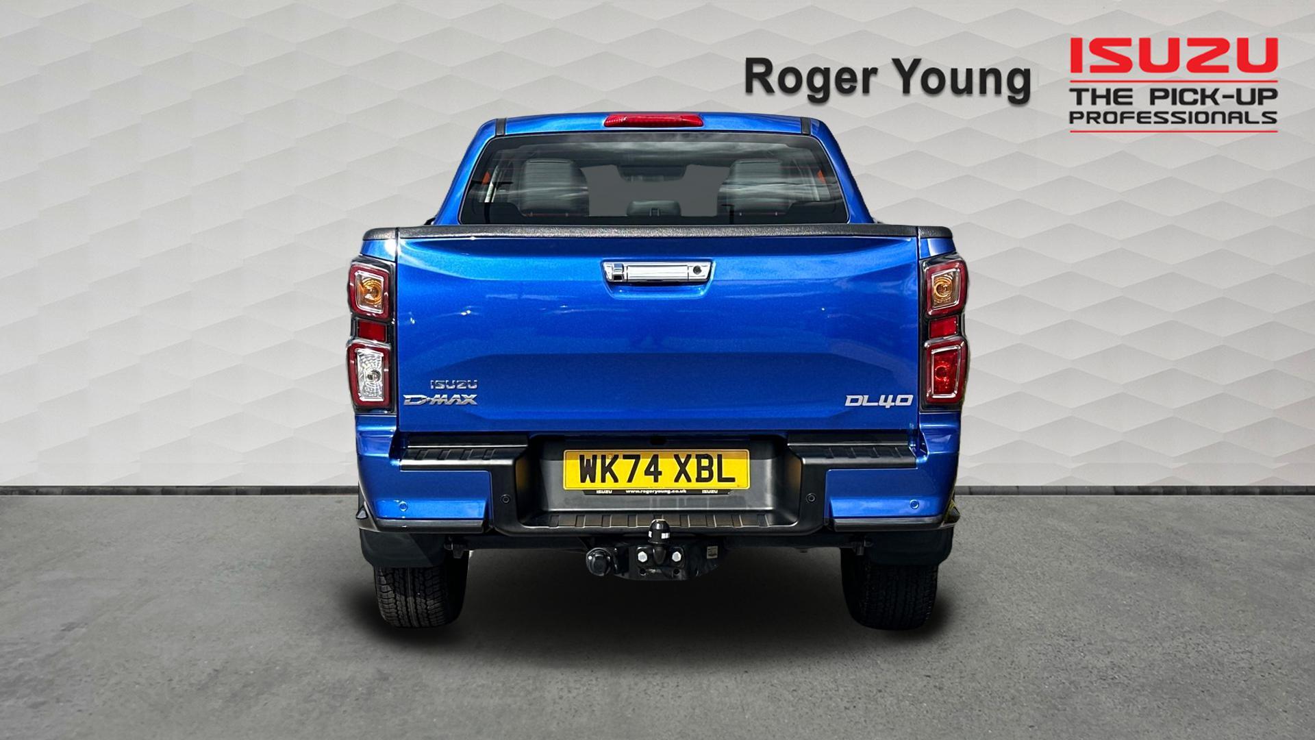 Isuzu D-Max view 6