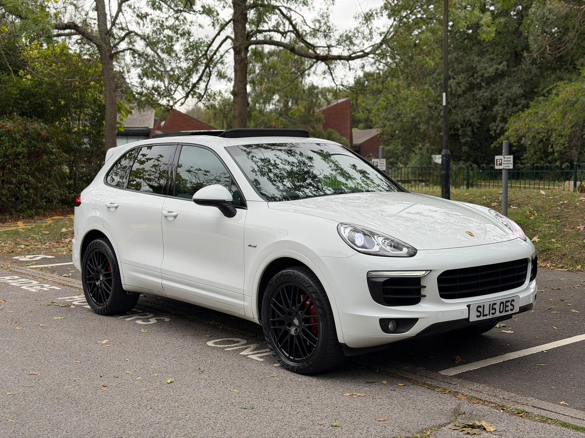 2015 Porsche Cayenne in White for sale