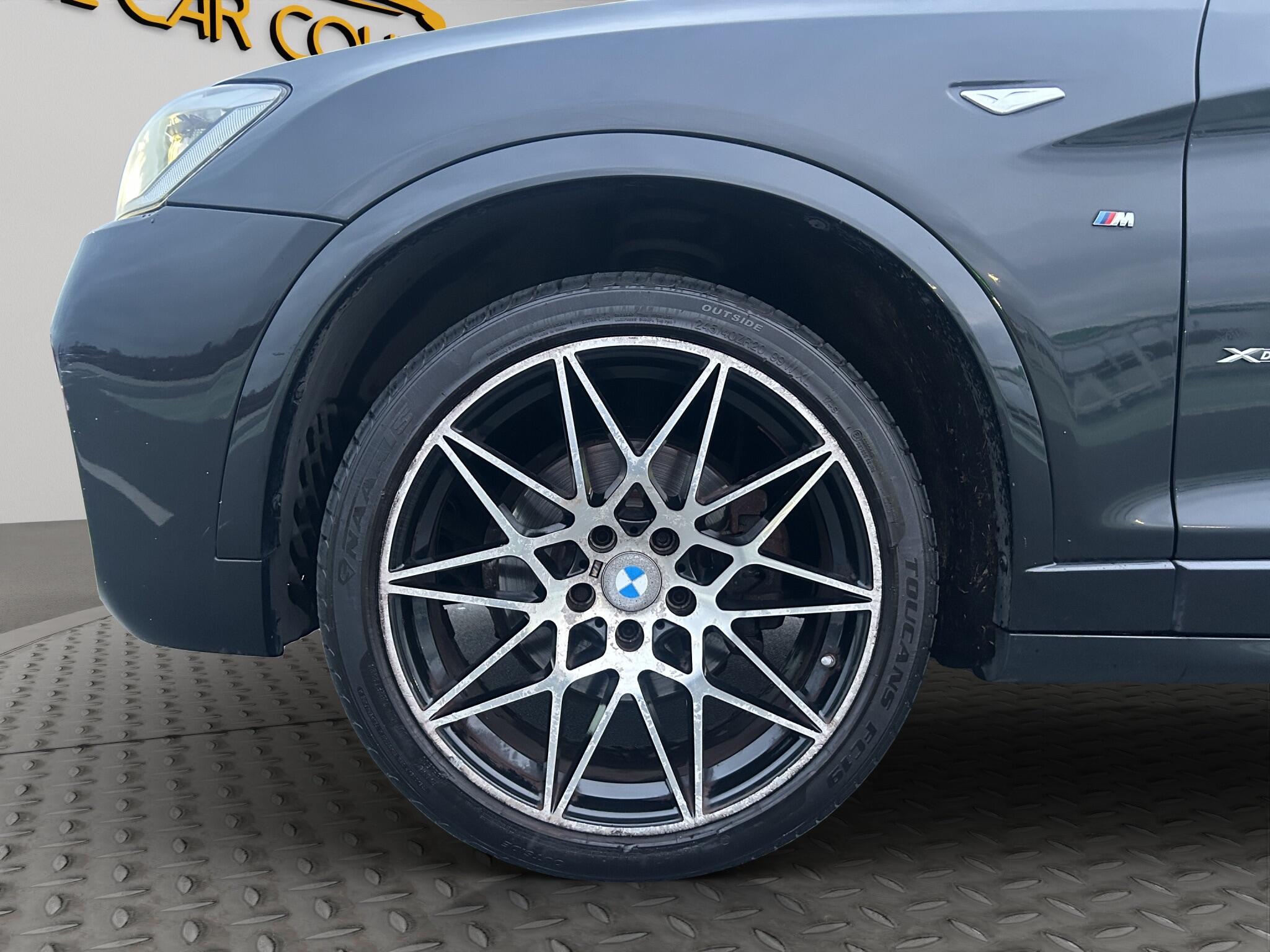 BMW X4 view 18