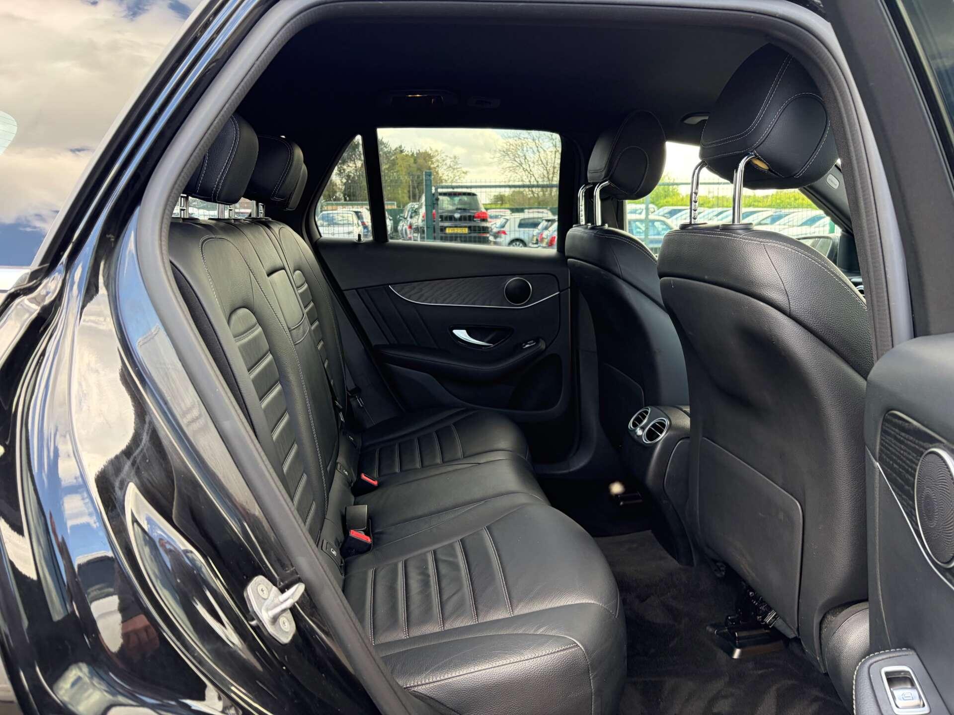 Mercedes-Benz GLC view 31