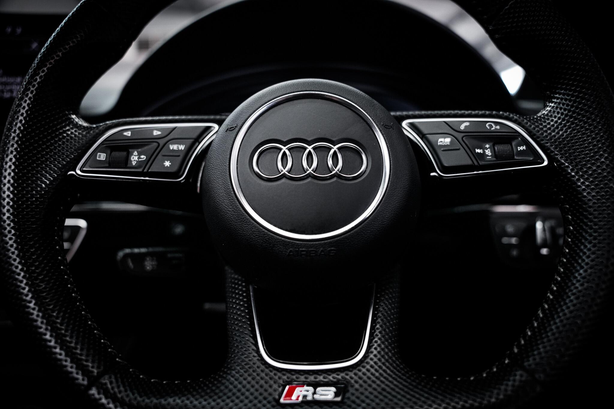 Audi RS4 view 41