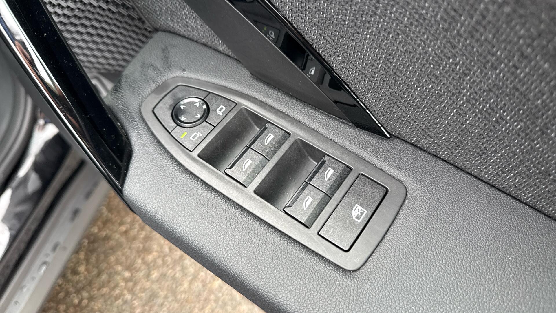 BMW X1 view 34