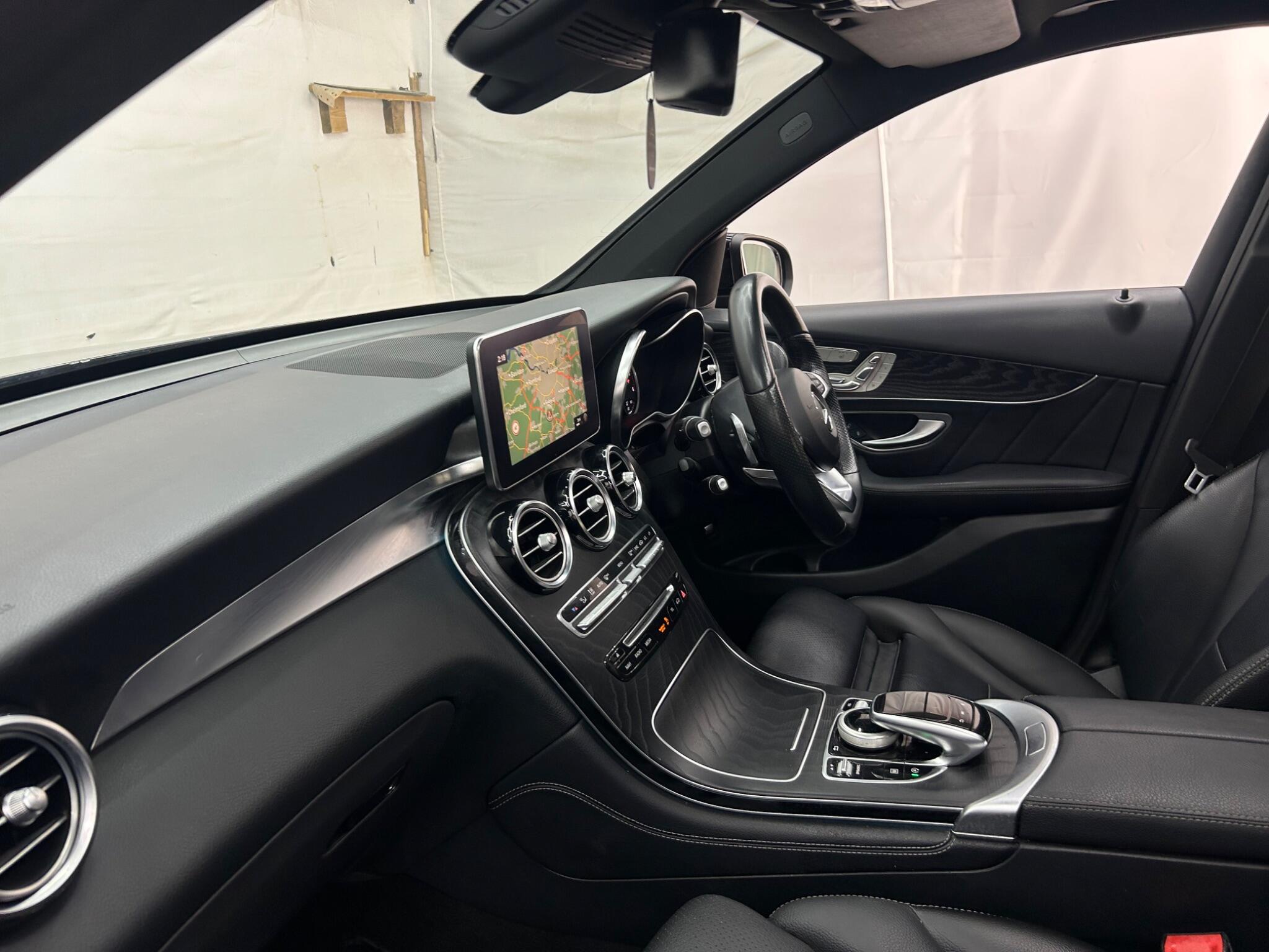 Mercedes-Benz GLC view 15