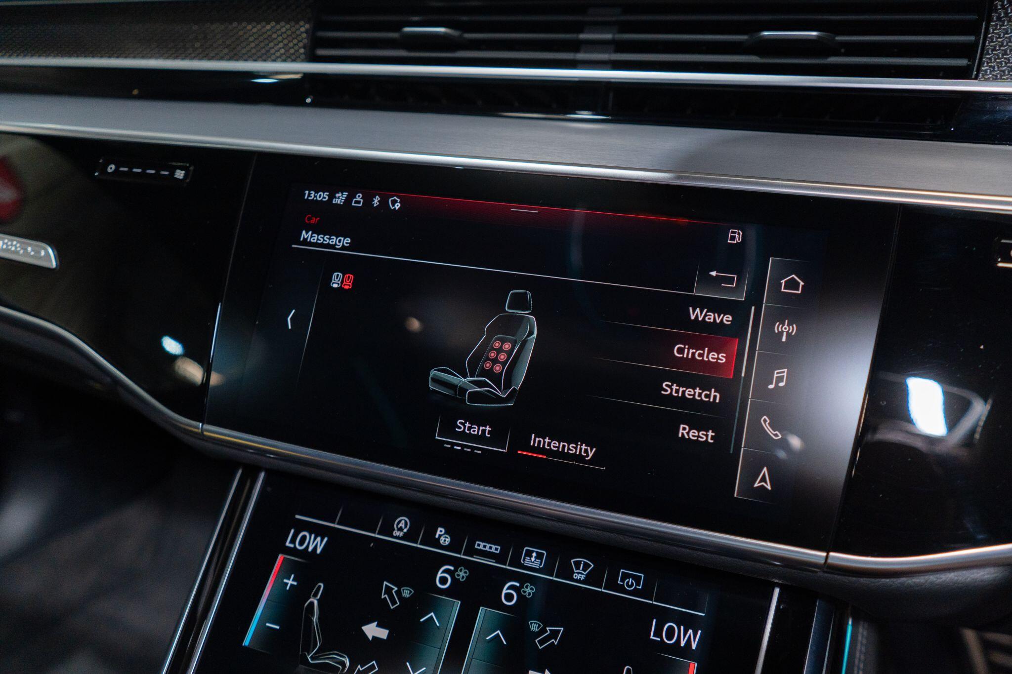 Audi S8 view 28