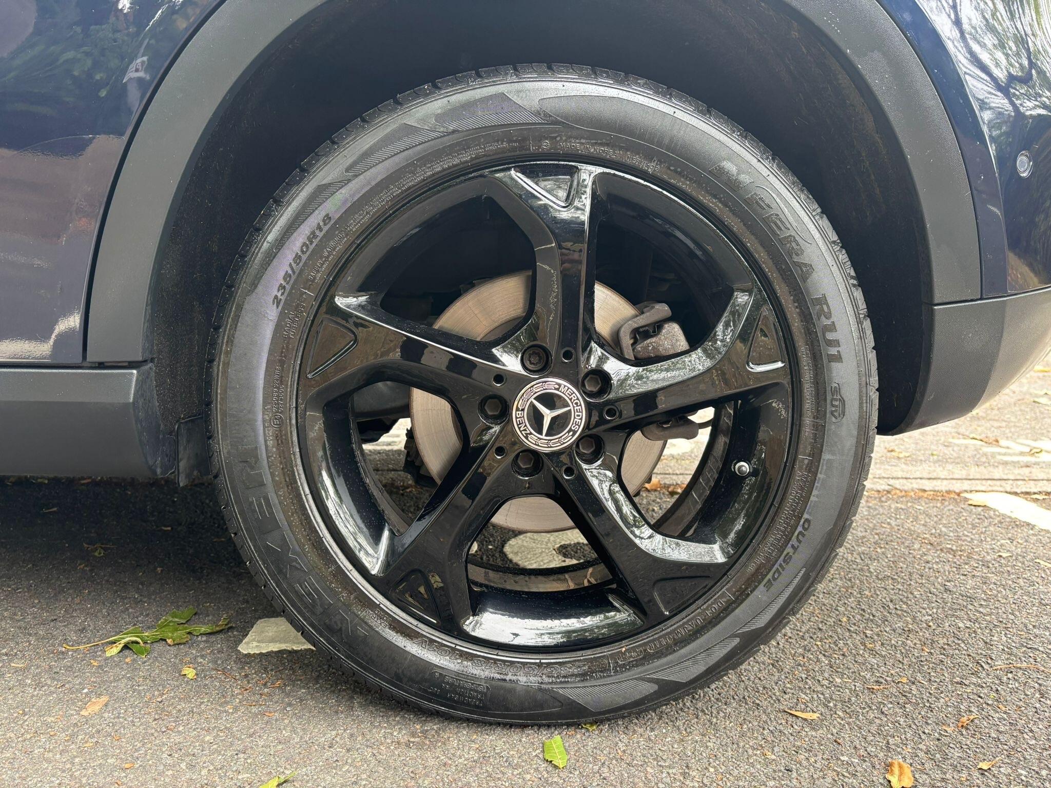 Mercedes-Benz GLA view 34