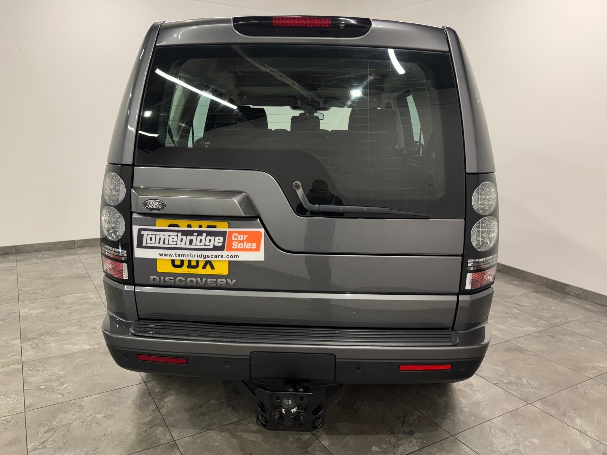 Land Rover Discovery view 7