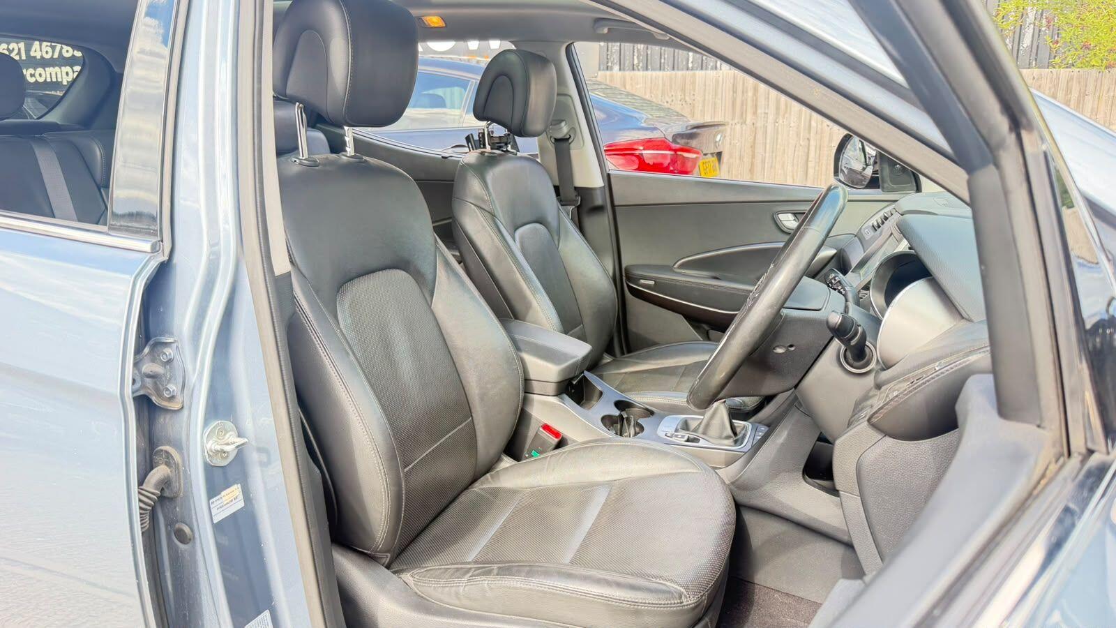 Hyundai Santa Fe view 10