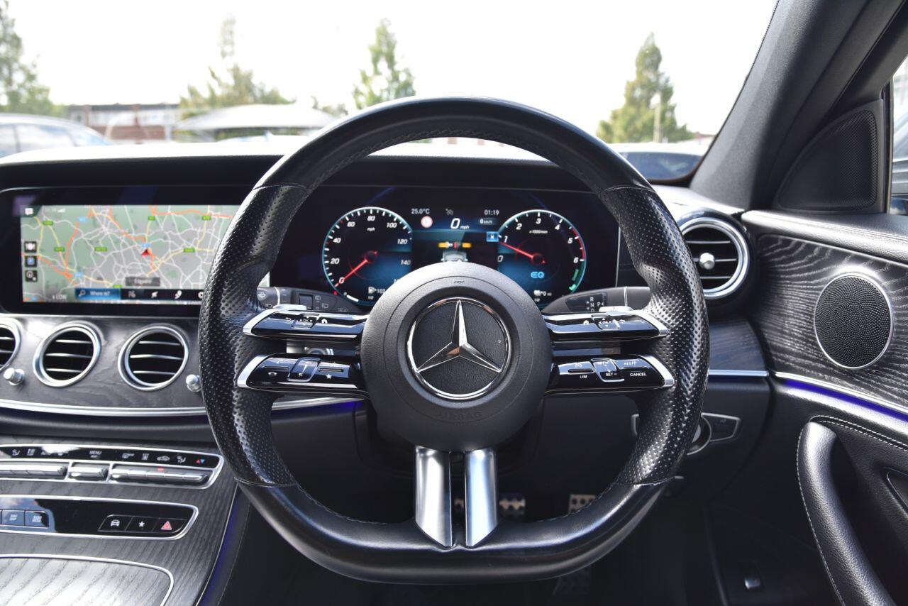 Mercedes-Benz E Class view 28