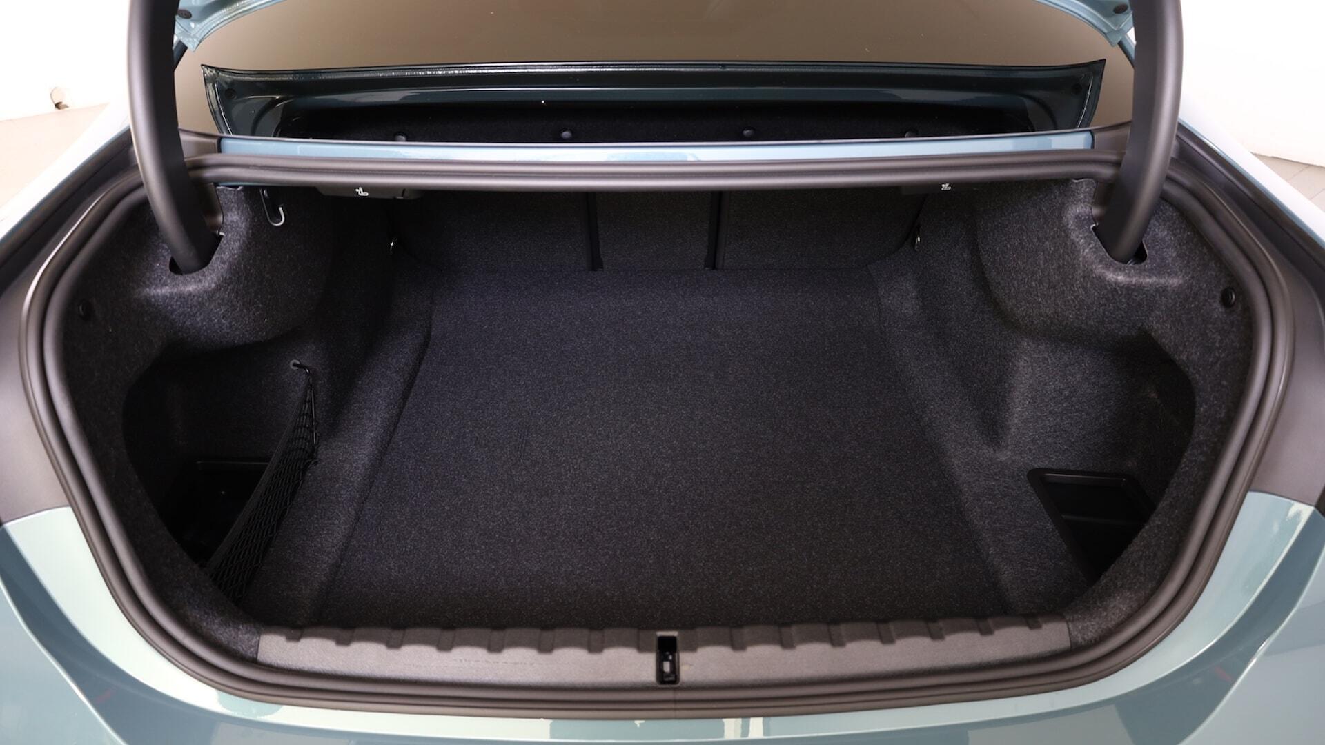 BMW 4 Series view 13