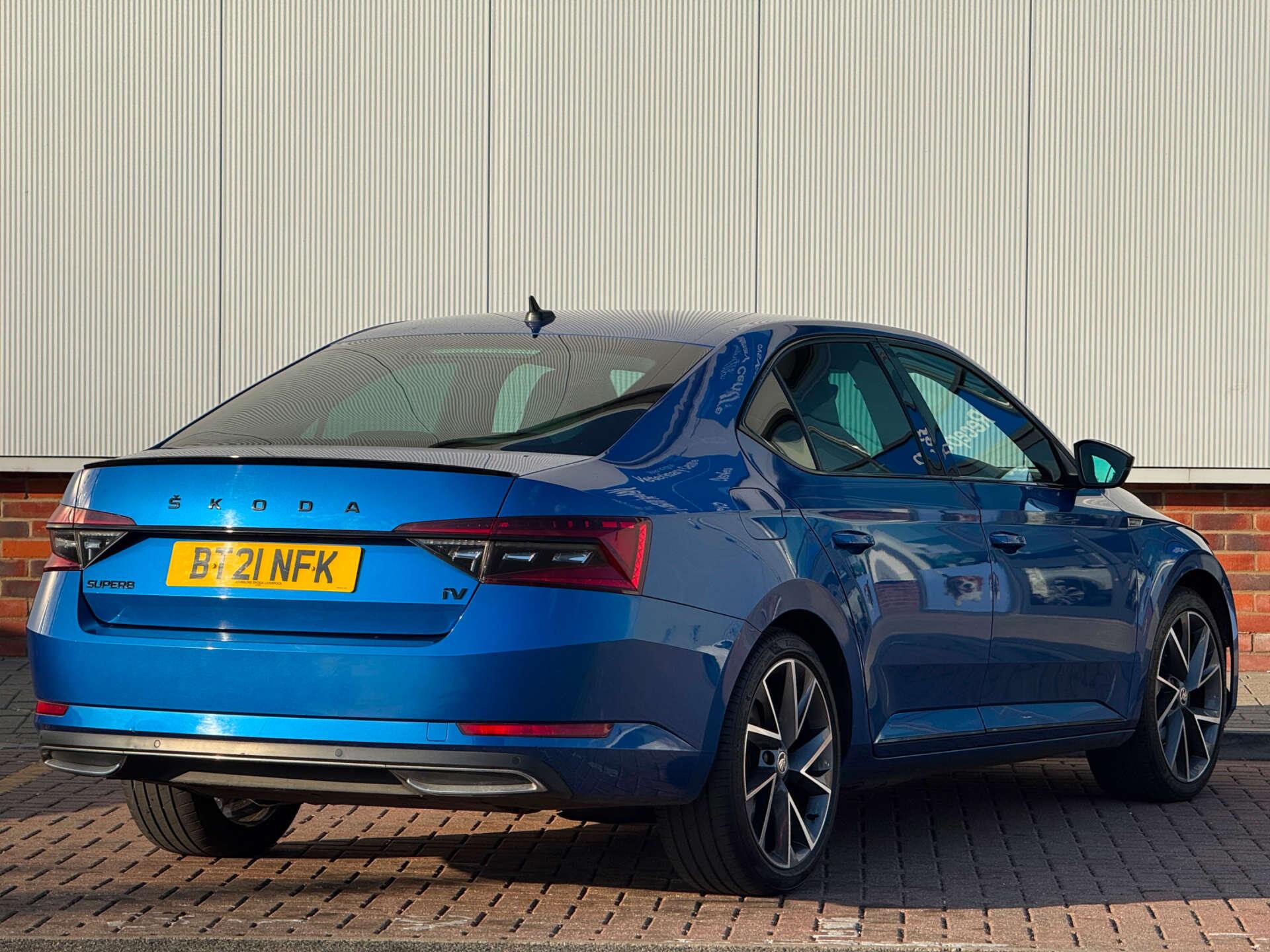 Skoda Superb view 8