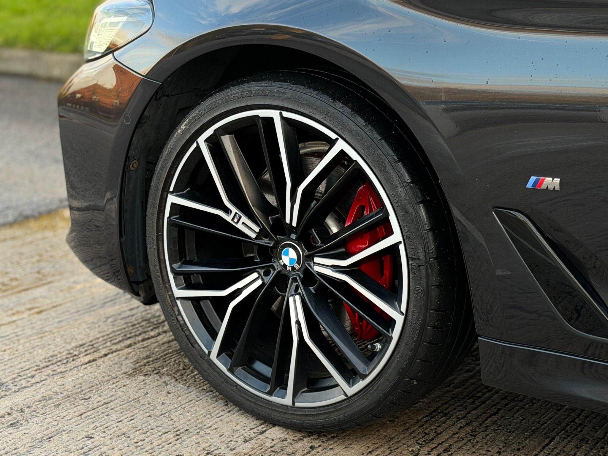 BMW 5 Series view 34