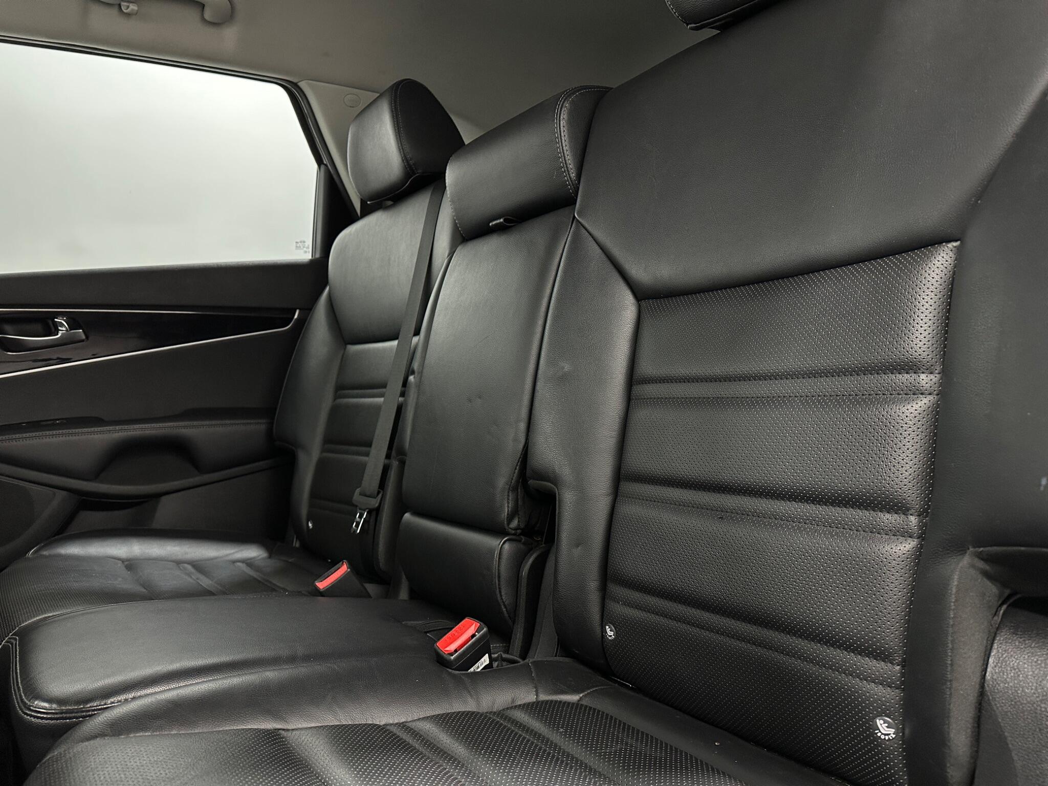 Kia Sorento view 39