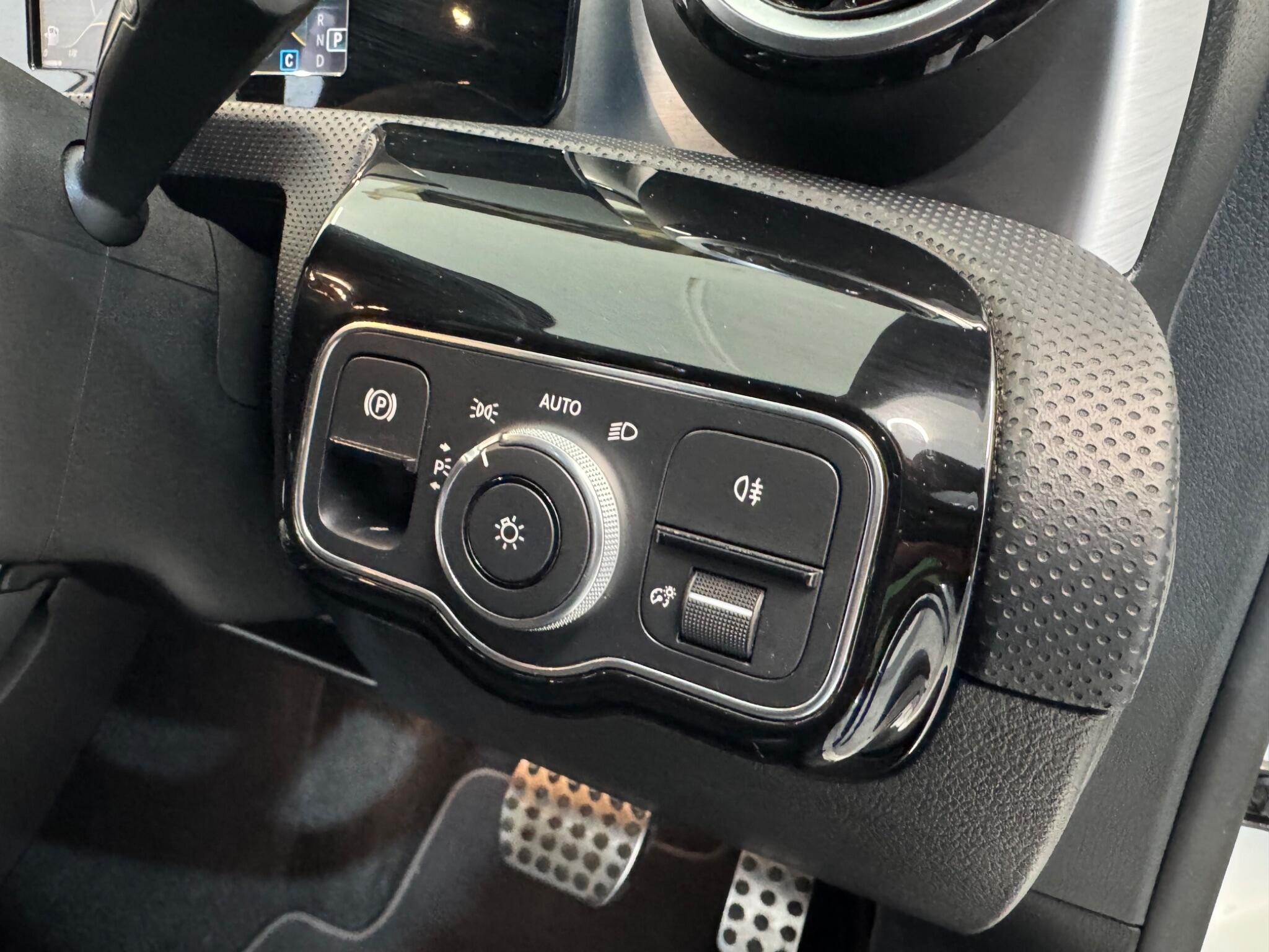 Mercedes-Benz A-Class view 24