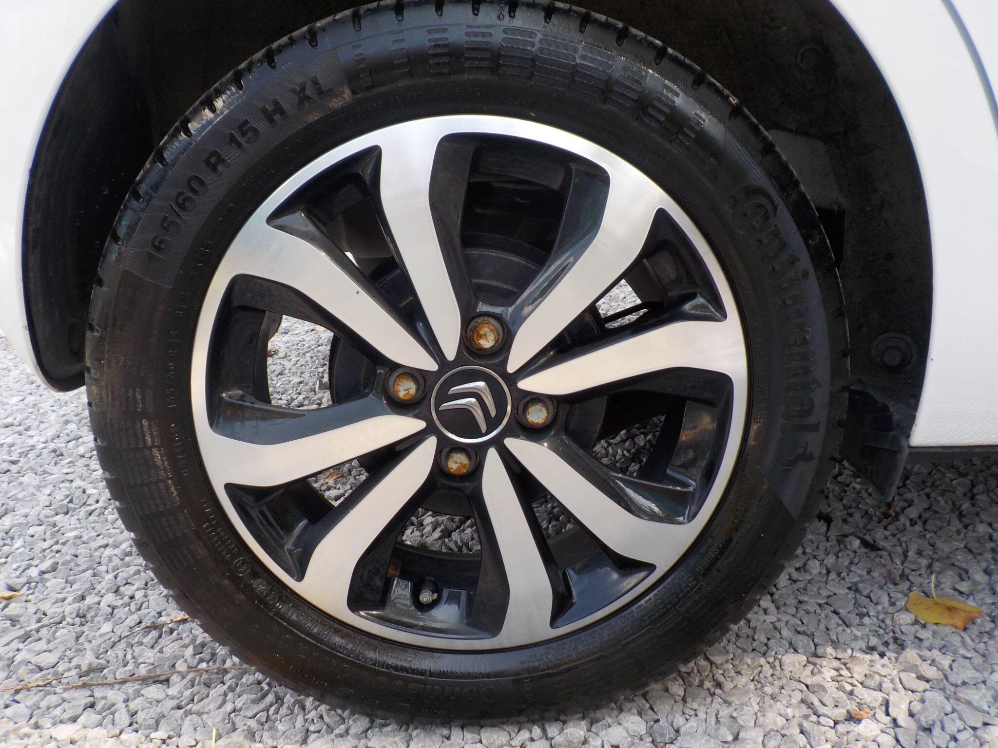 Citroen C1 1.0 VTi Shine Euro 6 (s/s) 5dr