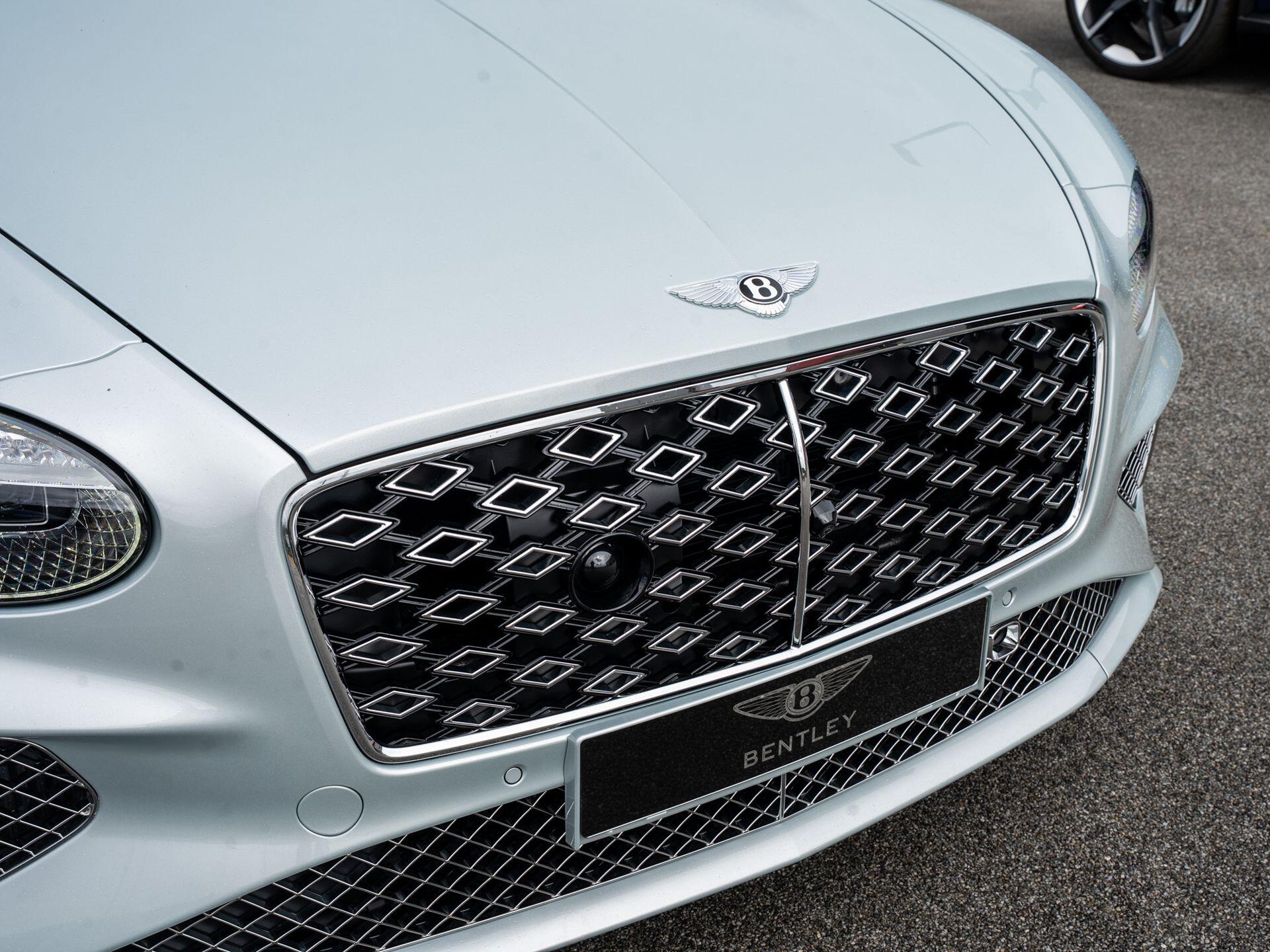Bentley Continental view 40