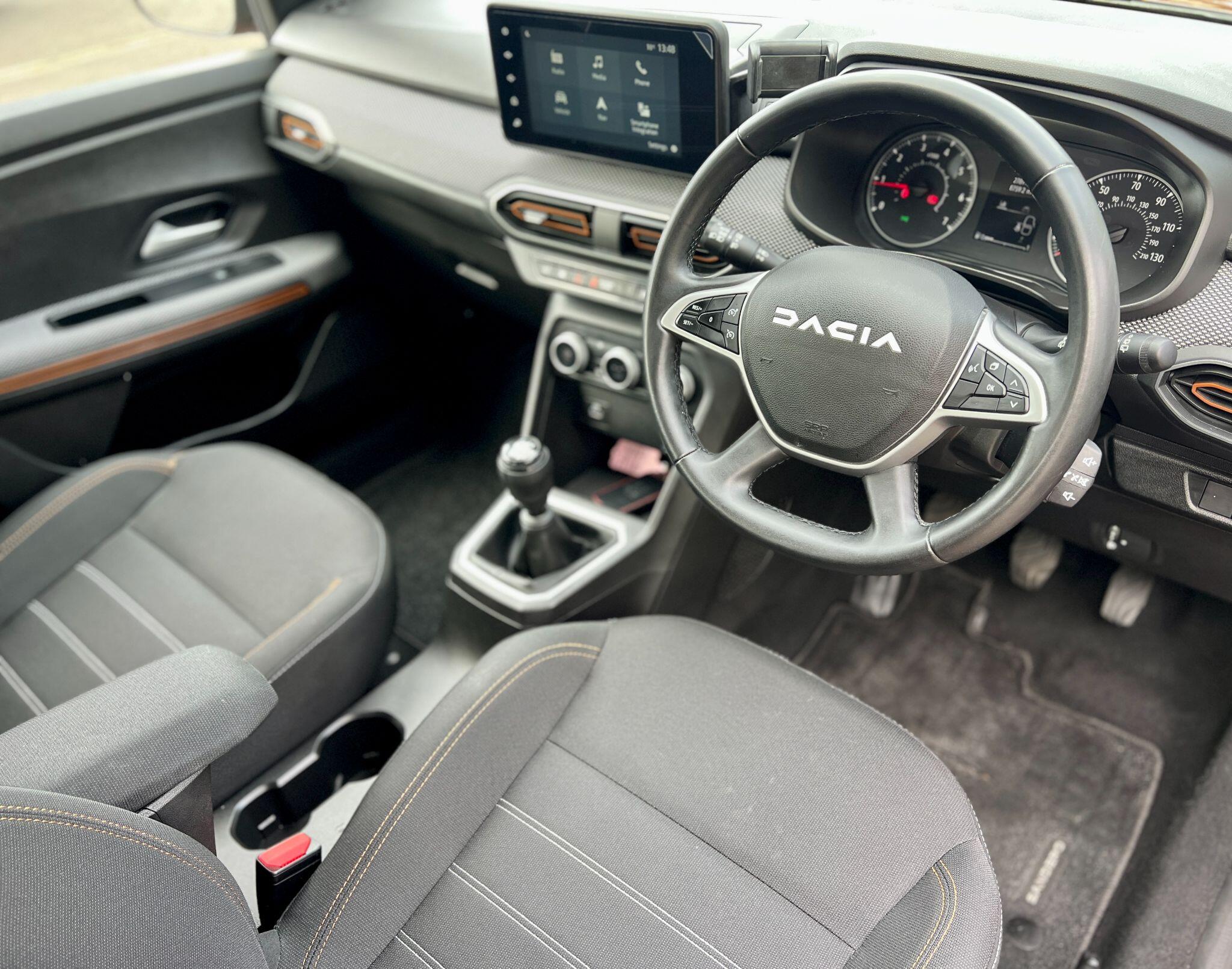 Dacia Sandero view 14
