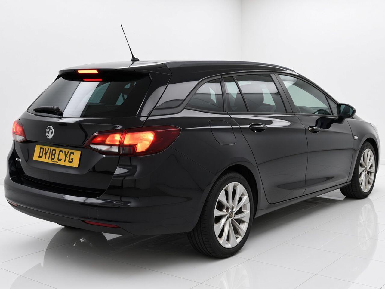 Vauxhall Astra view 4