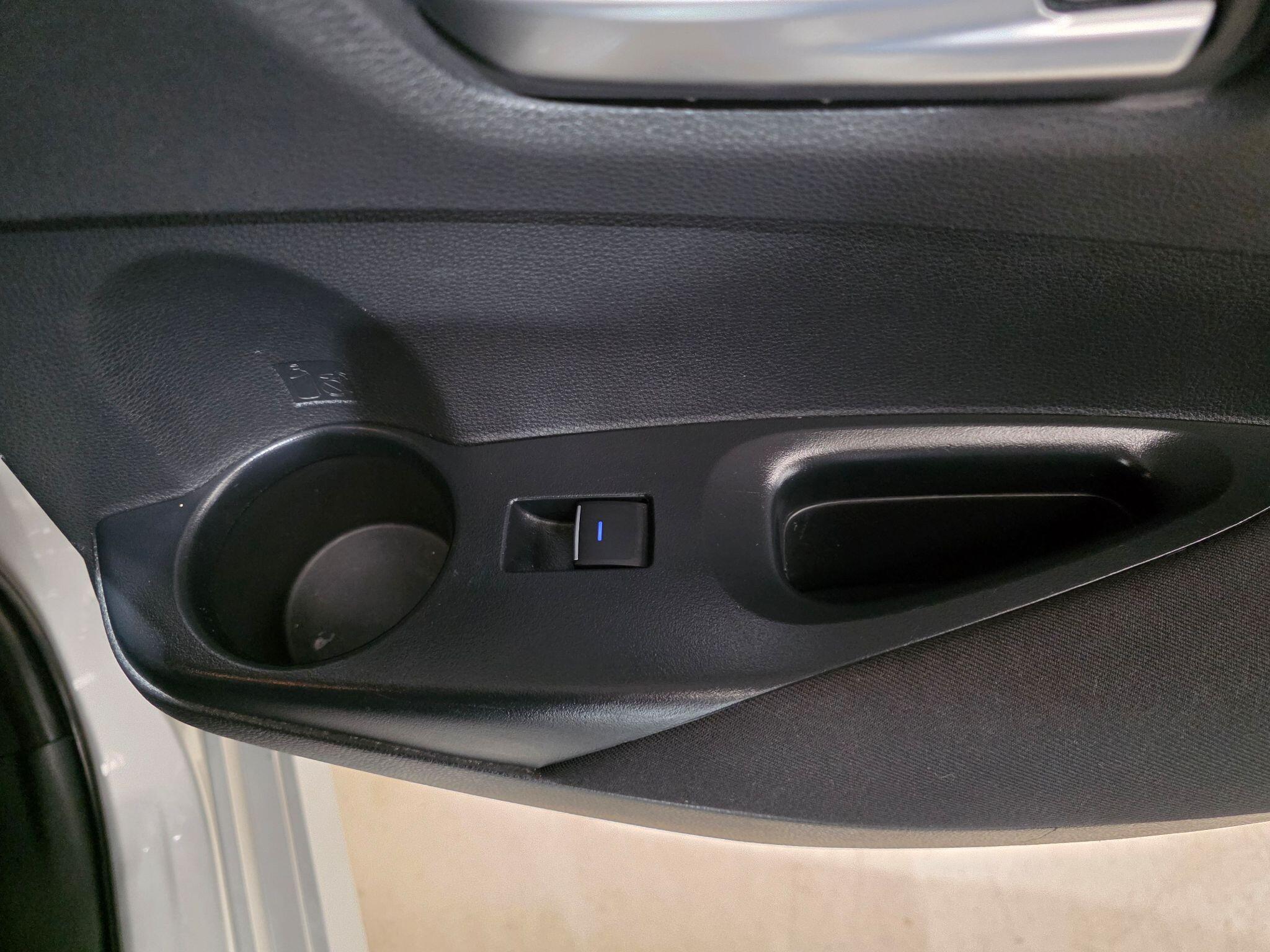 Toyota Corolla view 19
