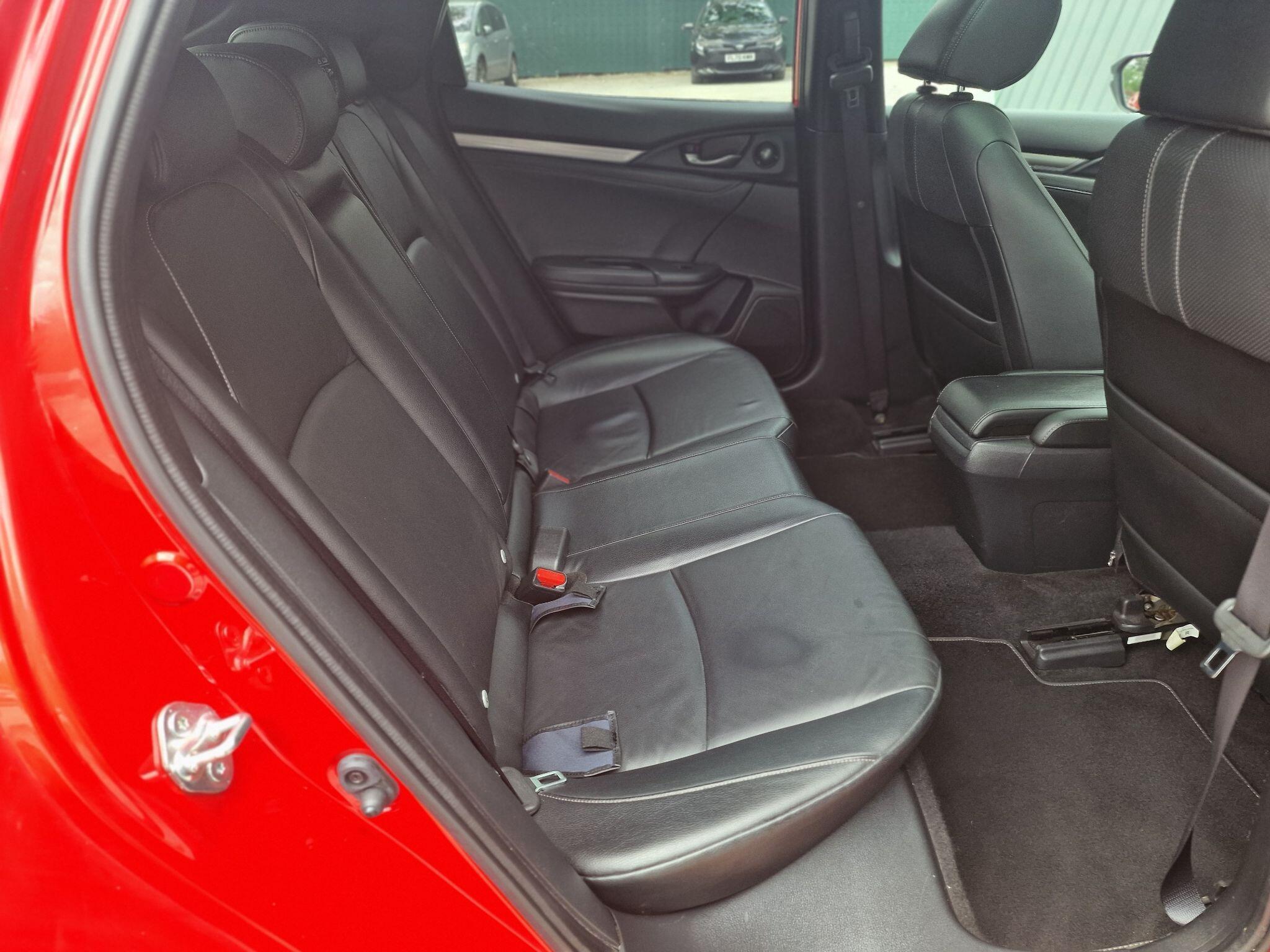2019 Honda Civic image 11