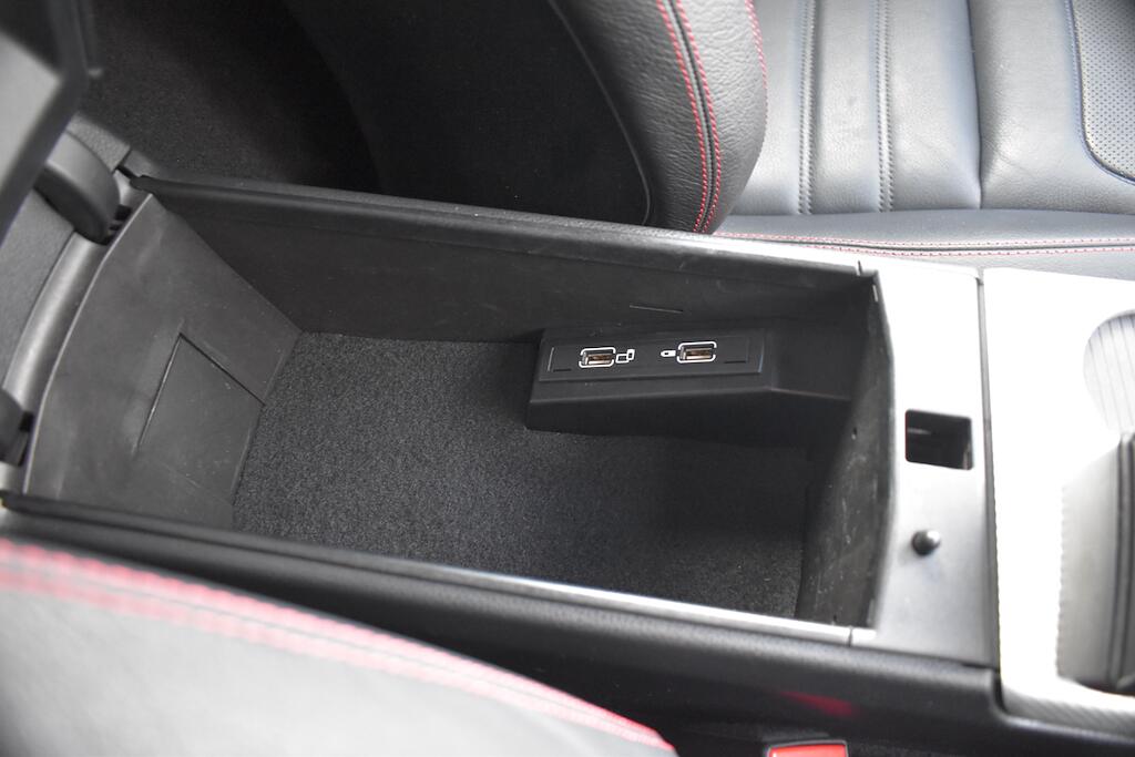 Mercedes-Benz SLC view 61