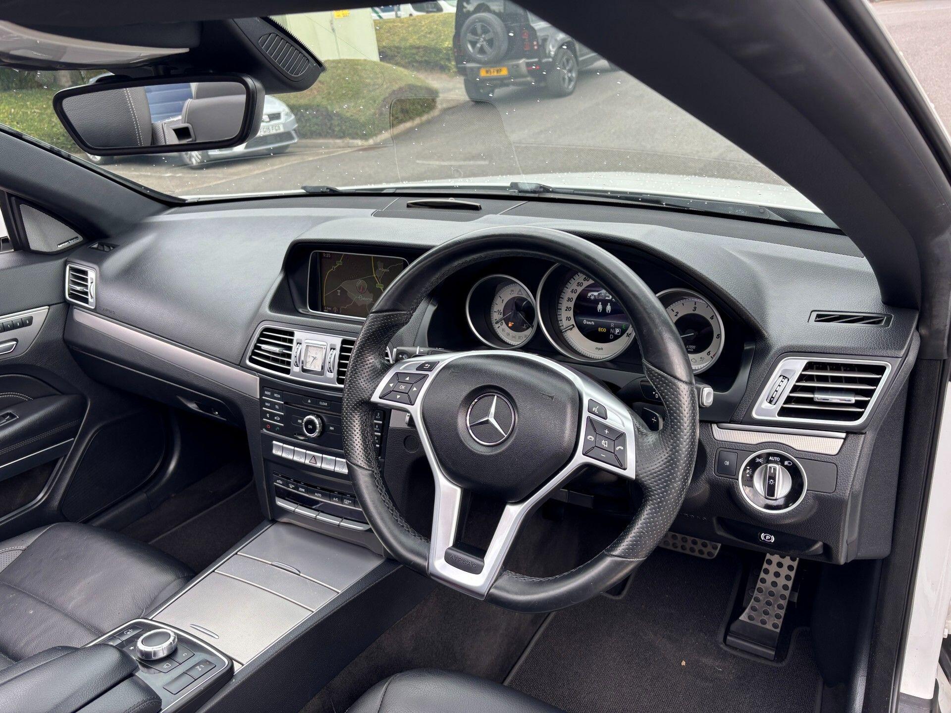 Mercedes-Benz E Class view 25