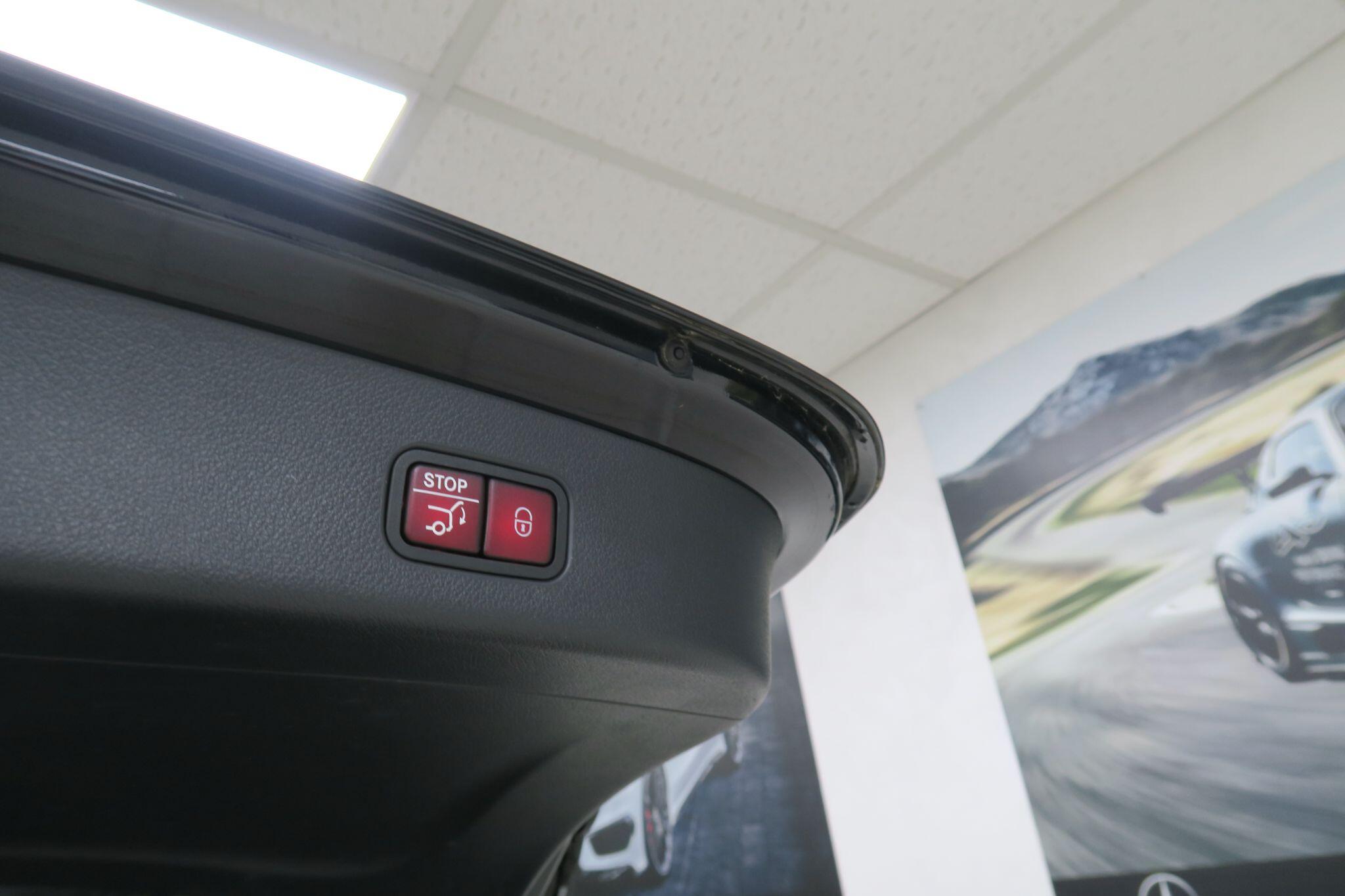 Mercedes-Benz GLC view 24
