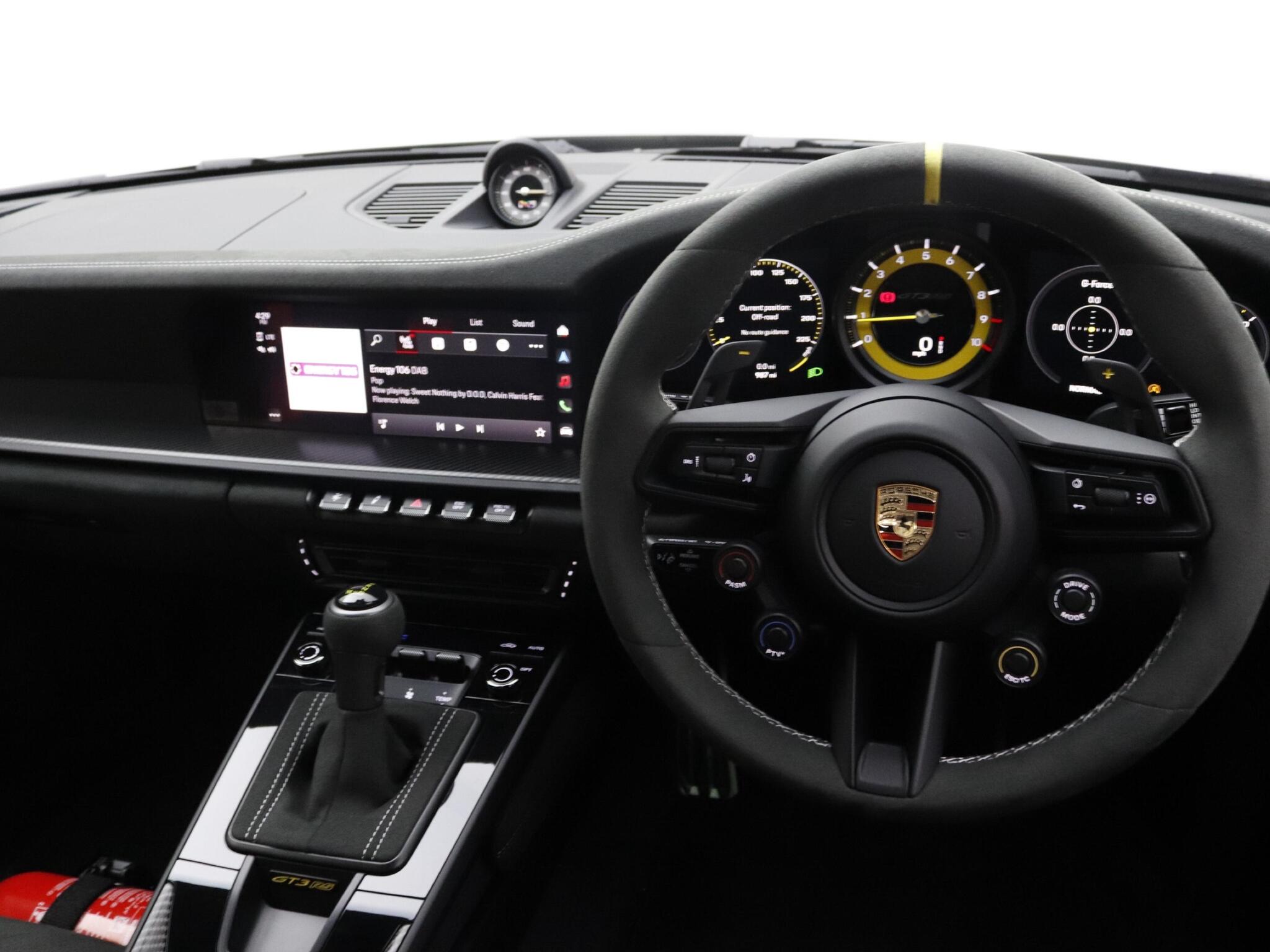 Porsche 911 view 11